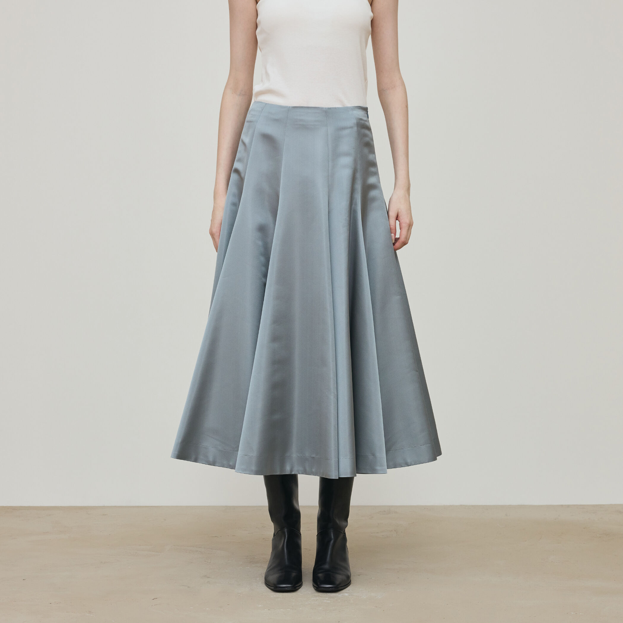 シルクサテン サーキュラースカート｜トゥモローランド 公式通販