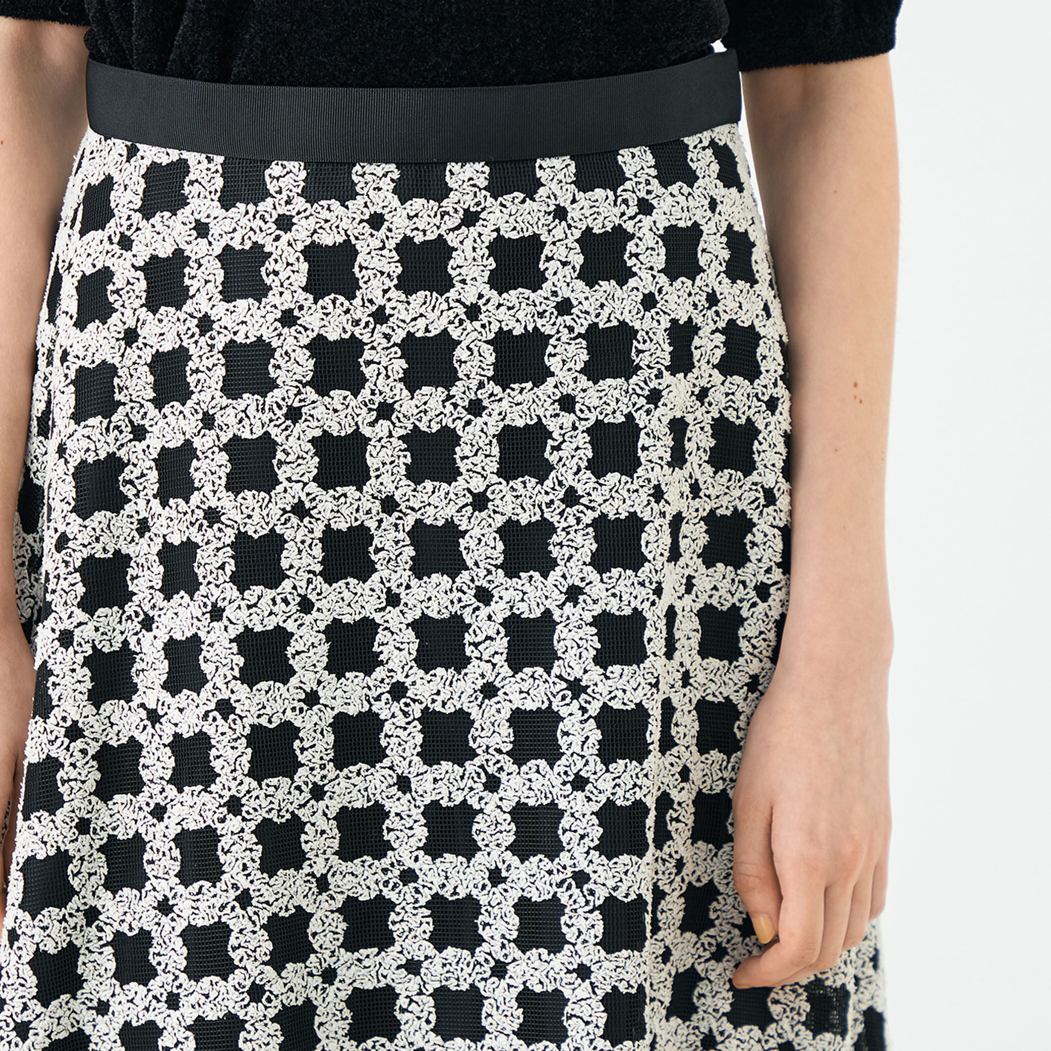 フラッフィーヤーンエンブロイダリー フレアスカート