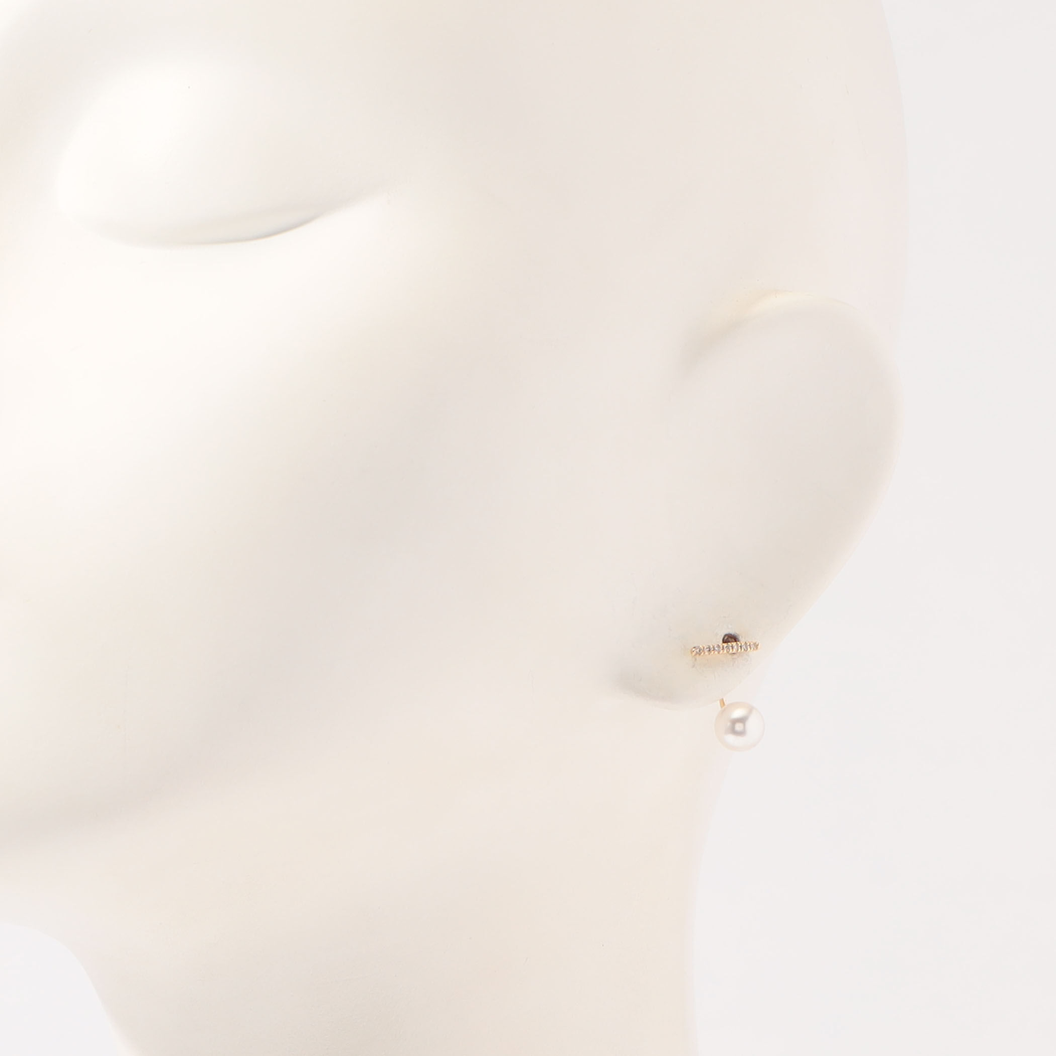 Hirotaka ショートバー ダイヤモンド ピアス｜トゥモローランド