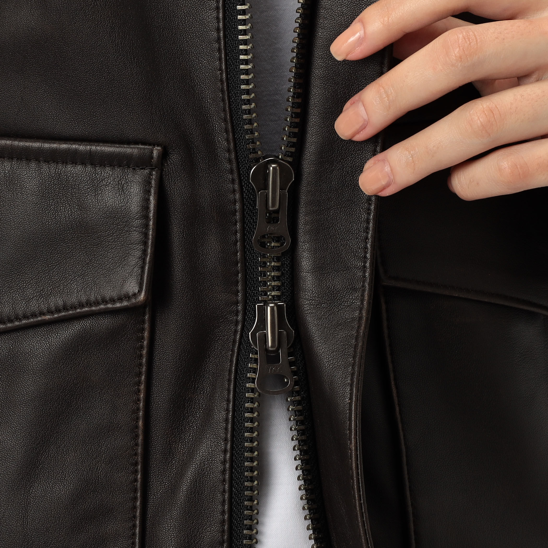 クラッシュレザー A-2ジャケット｜トゥモローランド 公式通販