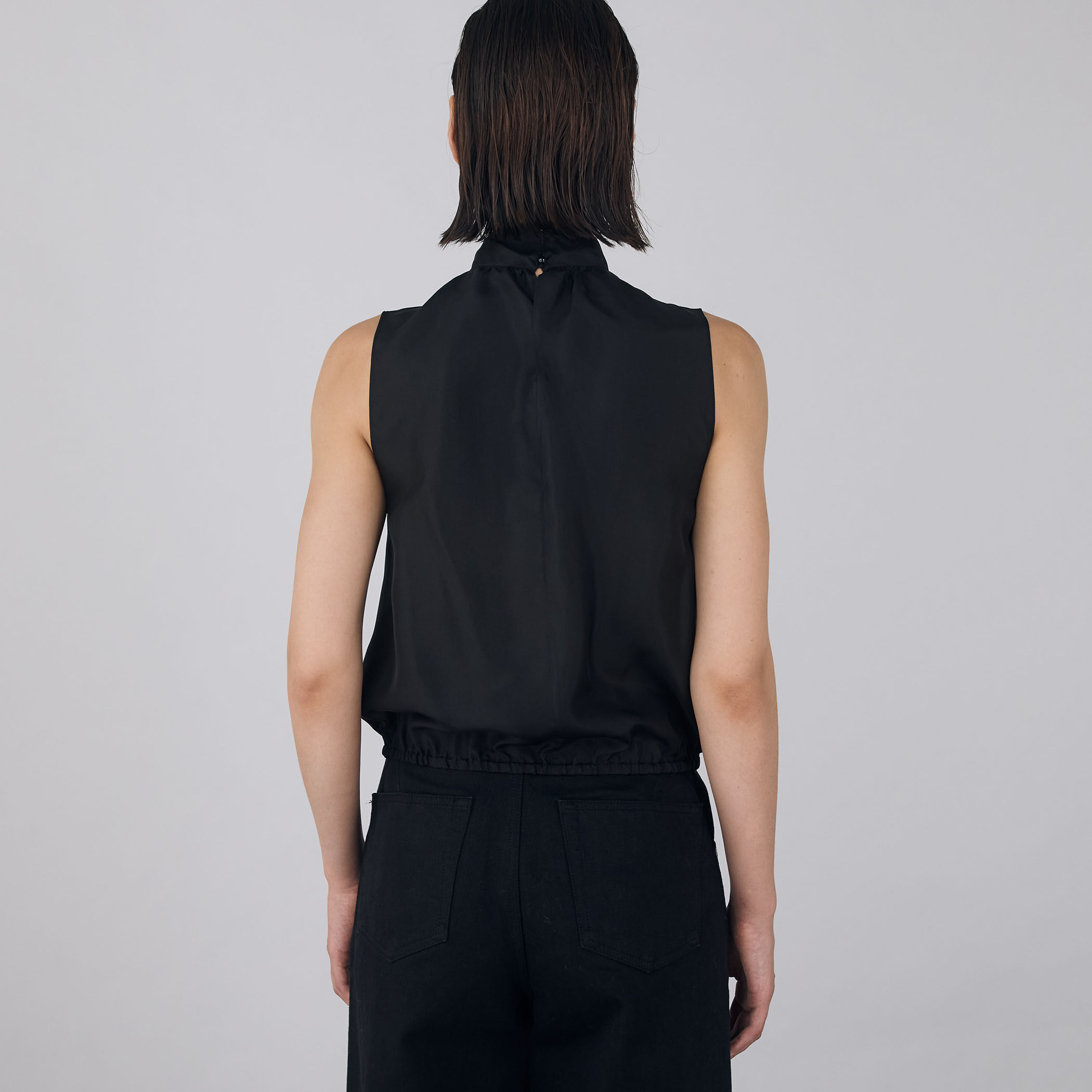 シルクハブタエ ホイップネックブラウス｜トゥモローランド 公式通販