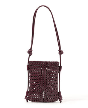 ｱﾆﾔﾊｲﾝﾄﾞﾏｰﾁ THE NEESON CROSSBODY