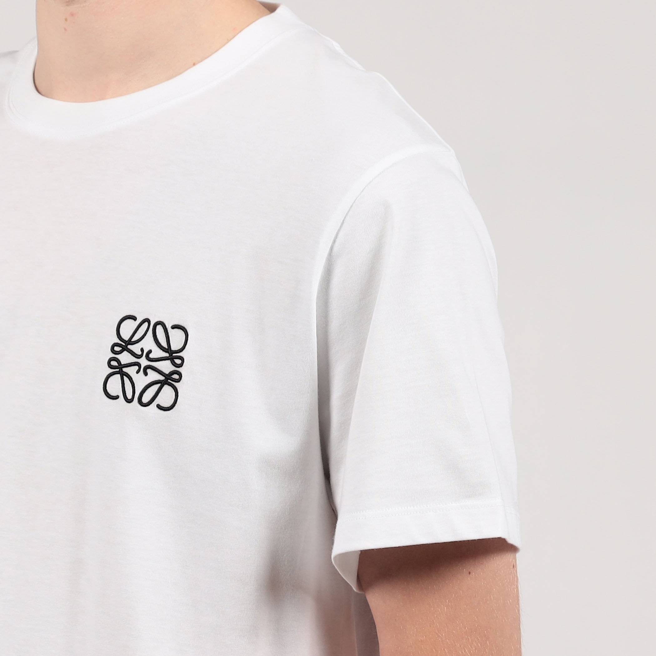 国内配送【LOEWE】Anagram ロゴ カットアウト コットン Tシャツ Loewe - Anagram cotton T-shirt Loewe