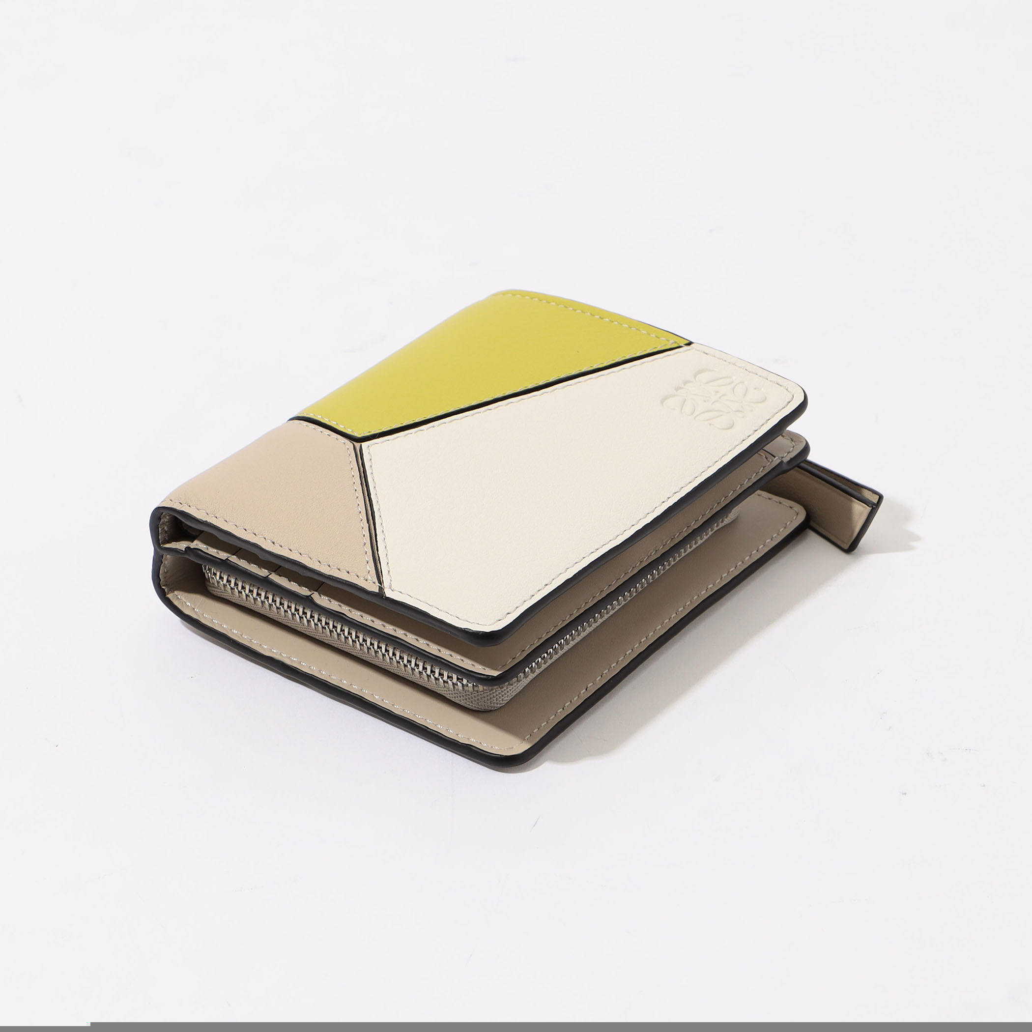 LOEWE パズルコンパクトジップウォレット｜トゥモローランド