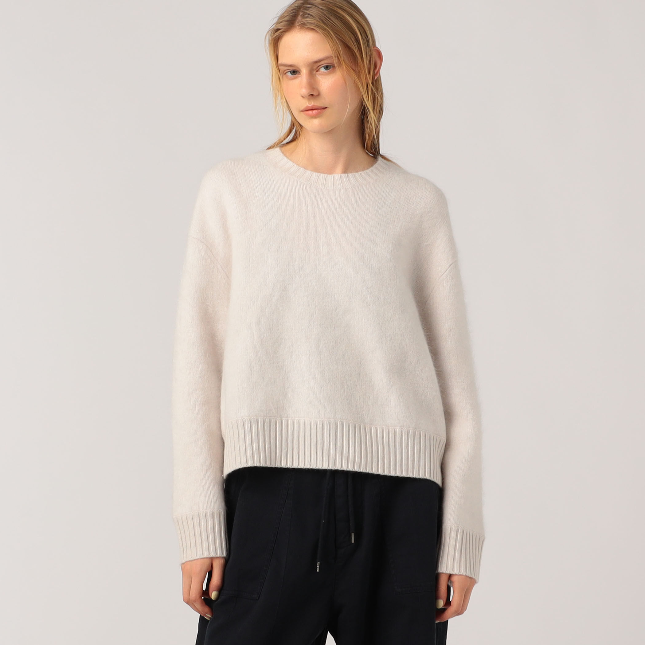 ハローブラッシュド カシミヤ クルーネックニット WBRC3216