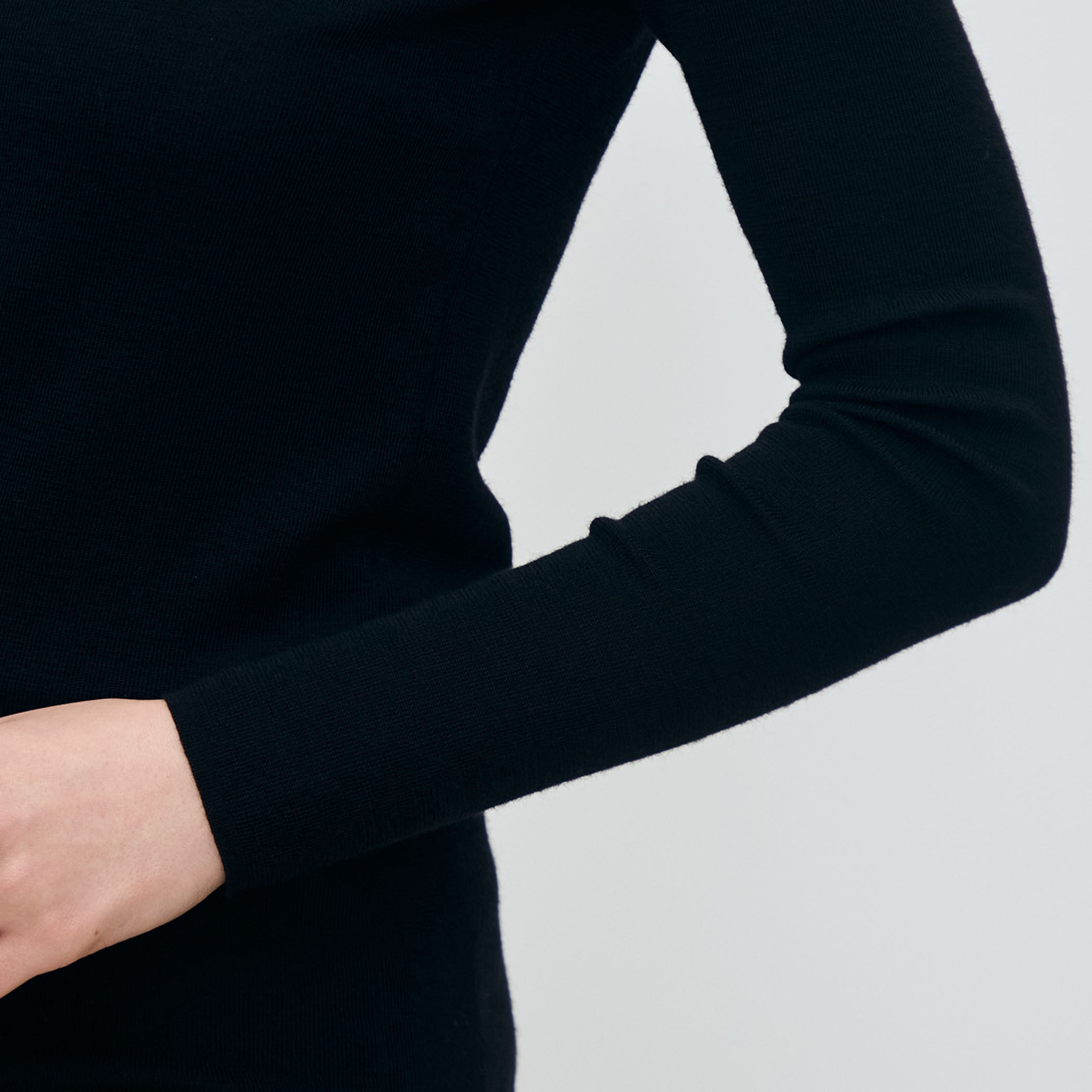 エクストラファインウール タートルネックプルオーバー