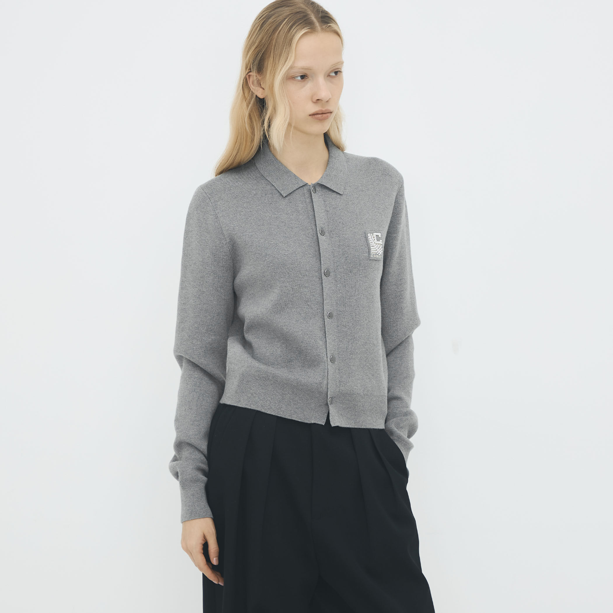 【新品タグ付き】CABaN パールロゴカーディガン　ブラック コットンカシミヤ パールロゴポロカーディガン｜トゥモローランド 公式通販