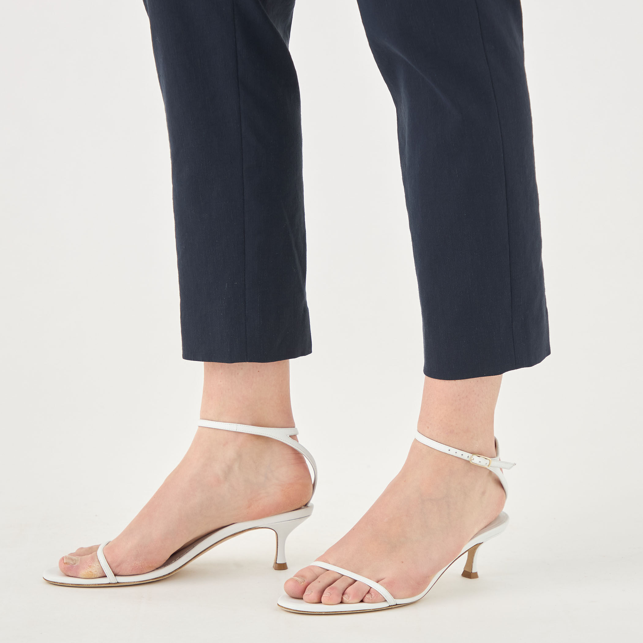ハイパワーストレッチ バックスリットテーパードパンツ
