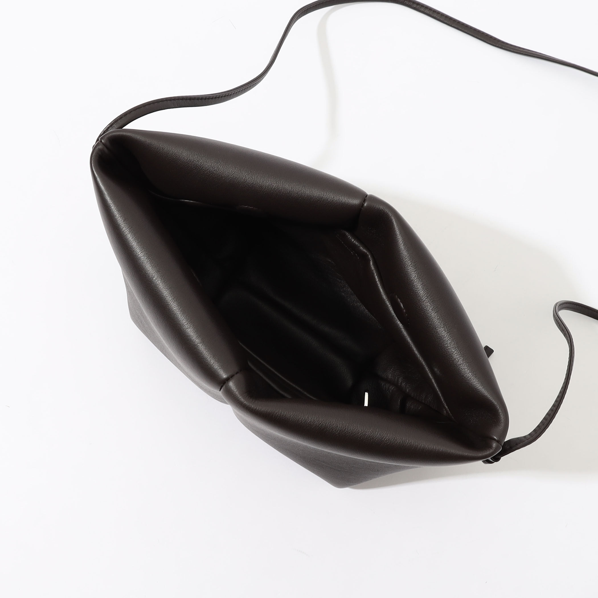Maeden BOULEVARD ショルダーバッグ　トゥモローランド セール】Maeden Boulevard Sling ショルダーバッグ（ショルダー
