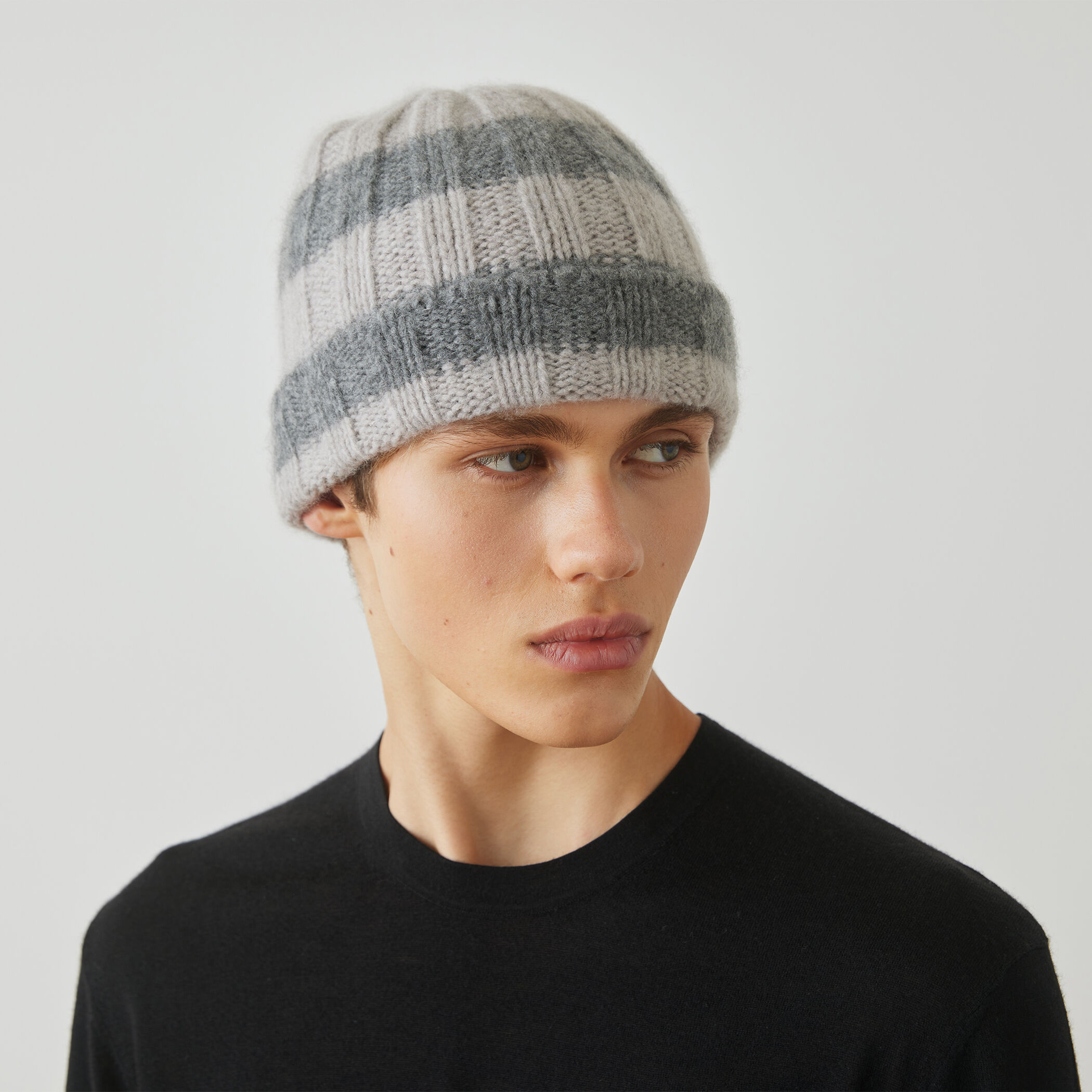JAMES PERSE ジェームスパース ニット 帽 カシミヤ 100% グレー JAMES PERSE ジェームスパース ニット 帽 カシミヤ 100% グレー