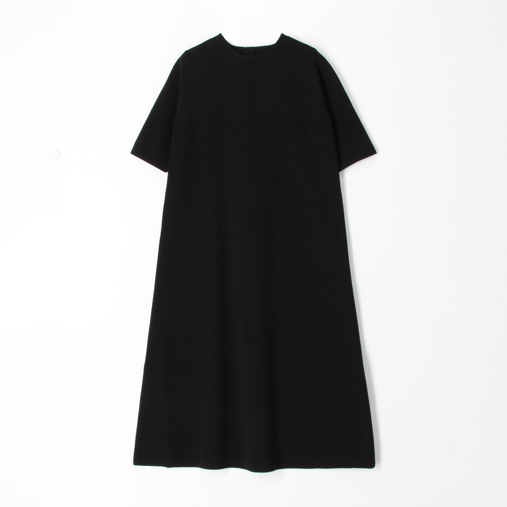 【新品】トゥモローランド　バックパールワンピース　ブラック 9号サイズはい裾上げ可能な生地です