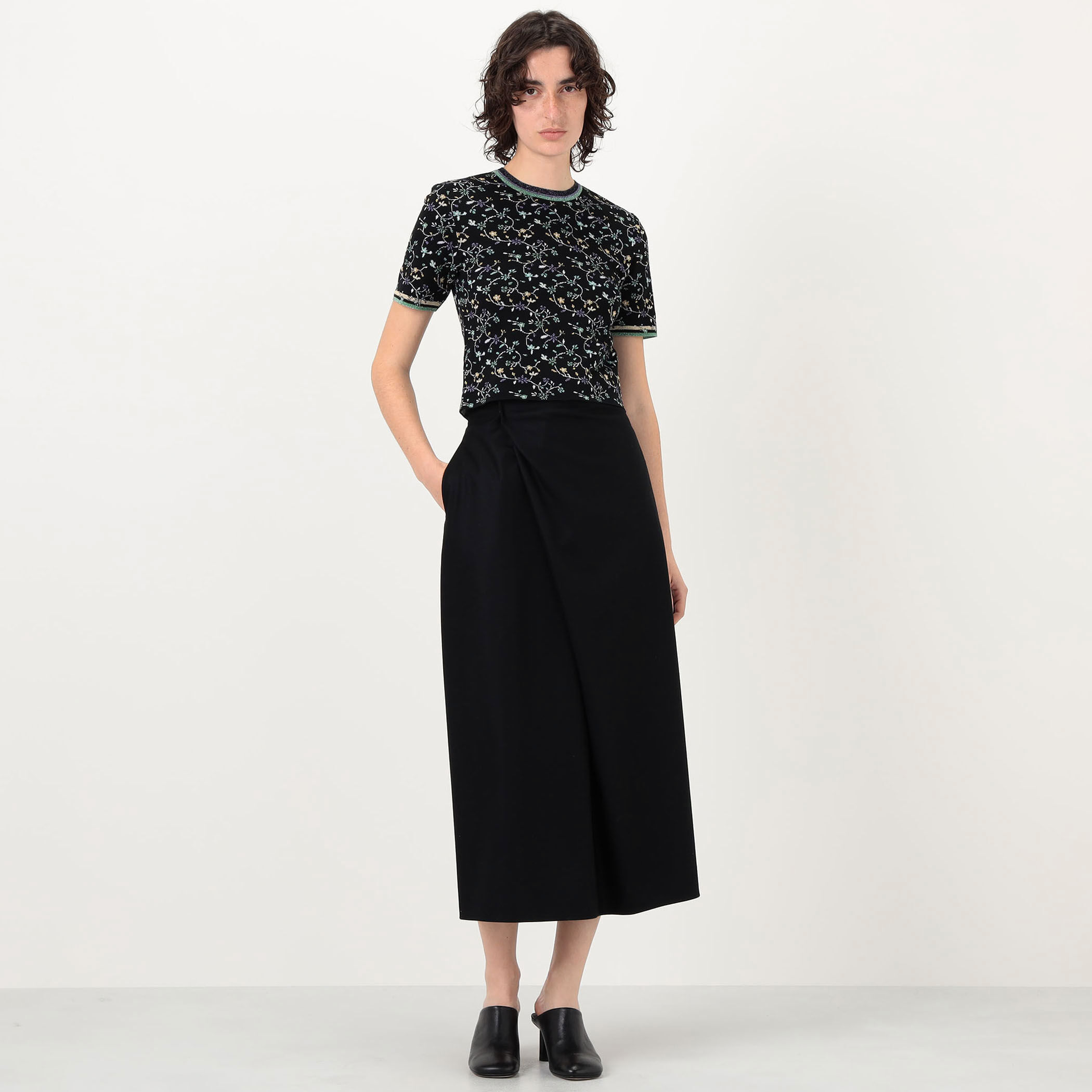 Mame Kurogouchi Floral Motif Glitter Short Sleeve Knit Top