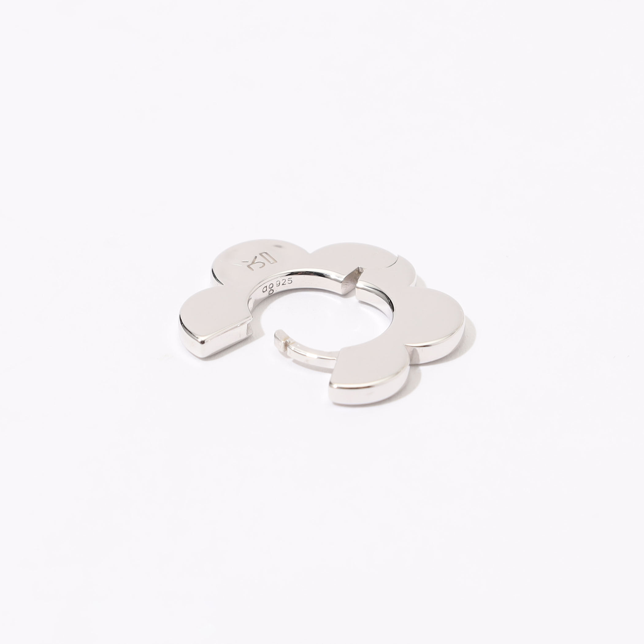 avgvst x J.Kim Embra シルバーピアス｜トゥモローランド 公式サイト