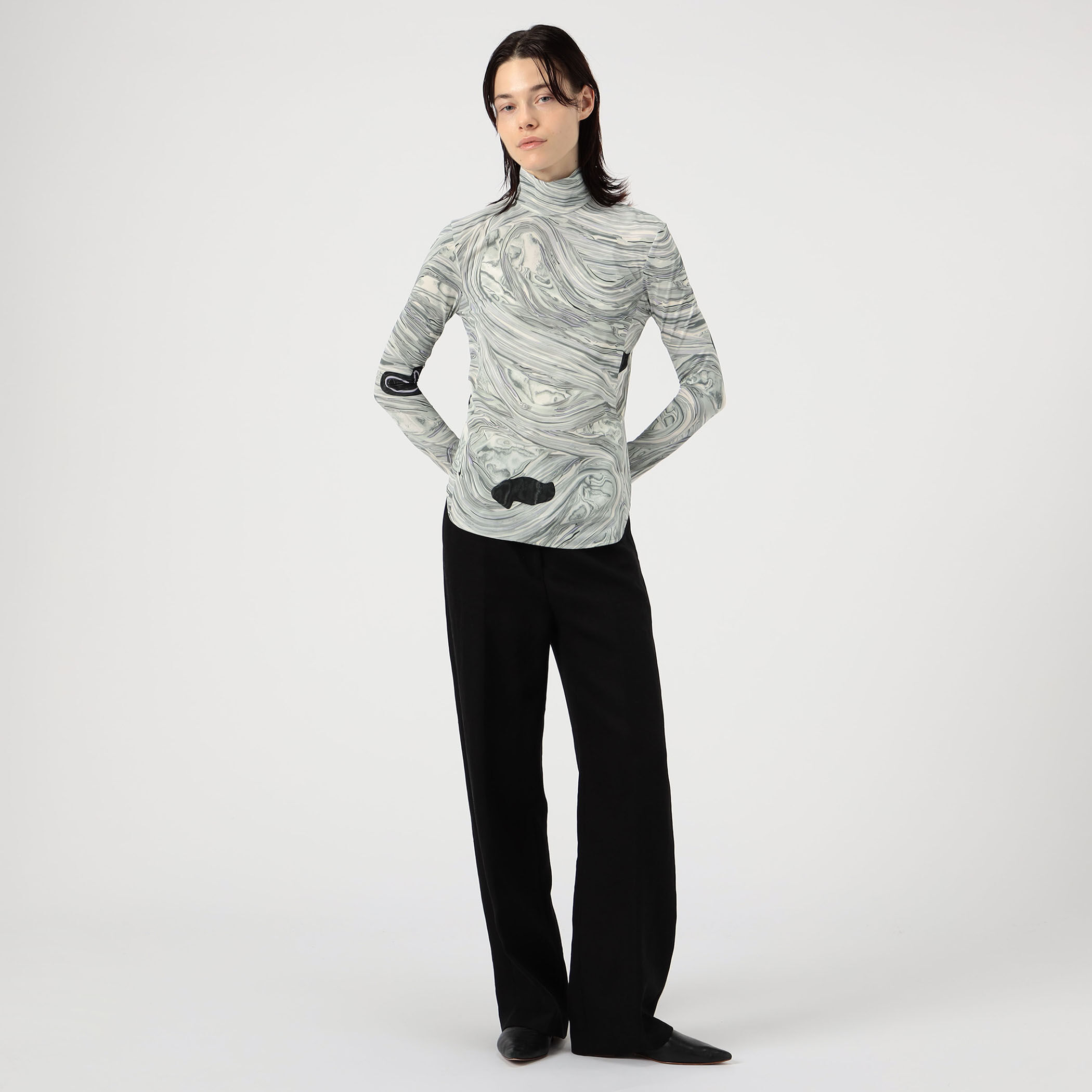 R,Sショップミラノコレクション 2014 2021 Mame Kurogouchi Marble Print Jersey High Neck Top