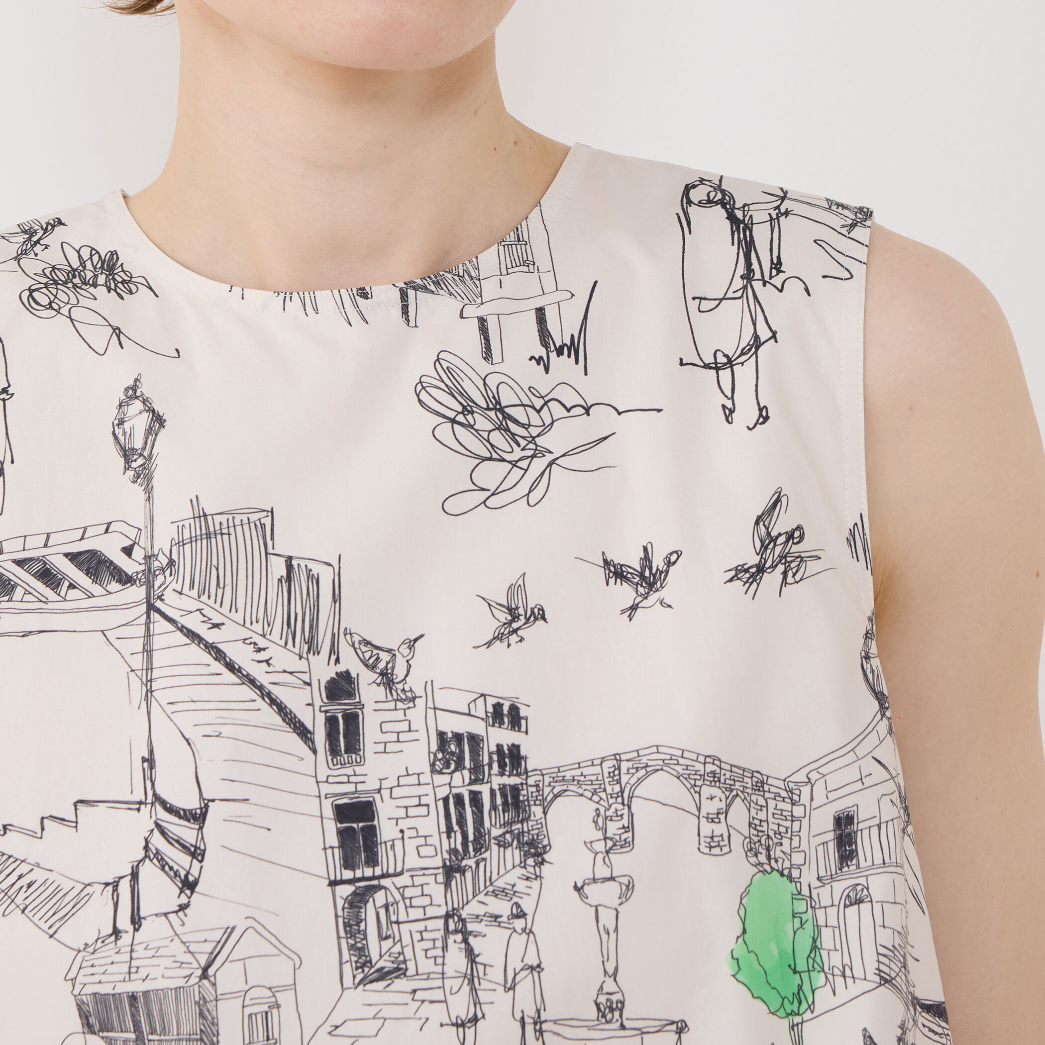 グリーンスケーププリント ノースリーブブラウス｜トゥモローランド