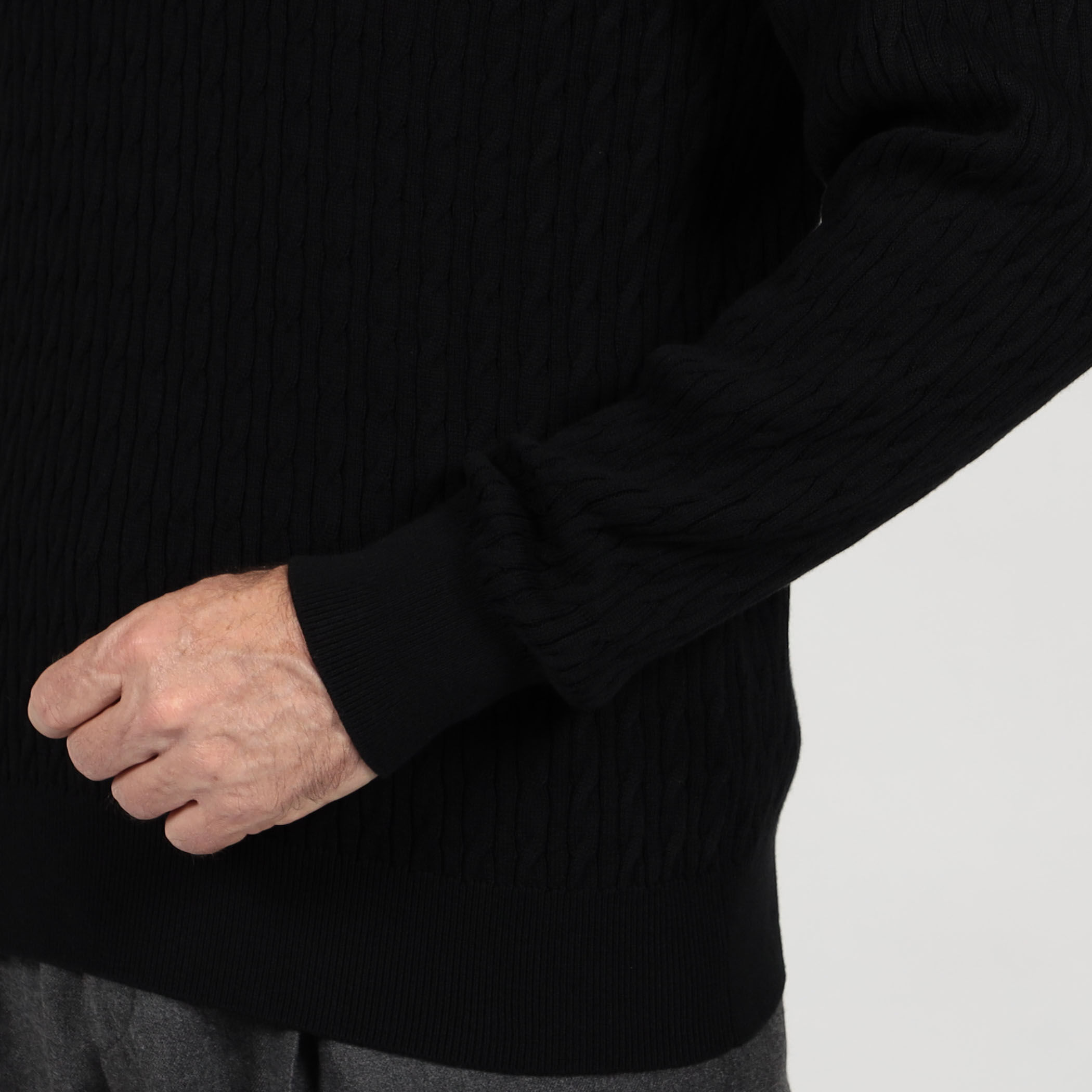 チョココロネ　Cニット ブラック コットンシルク ポロカラー ケーブルニット｜トゥモローランド 公式通販