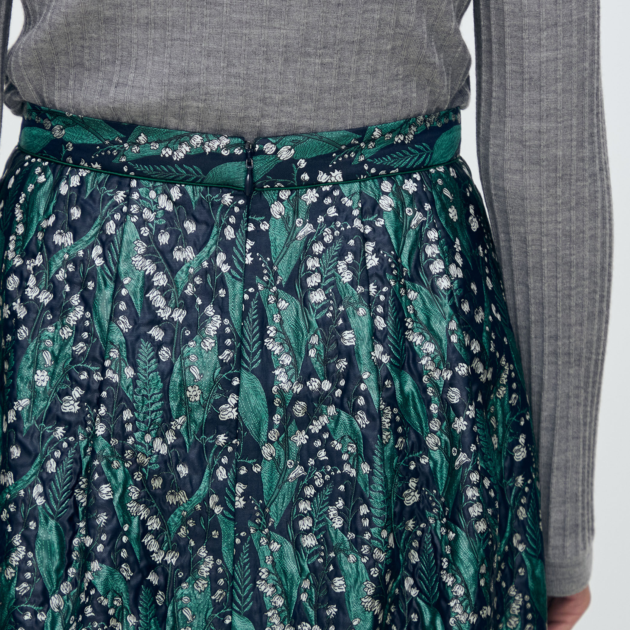 リリーベル タックAラインスカート｜トゥモローランド 公式通販