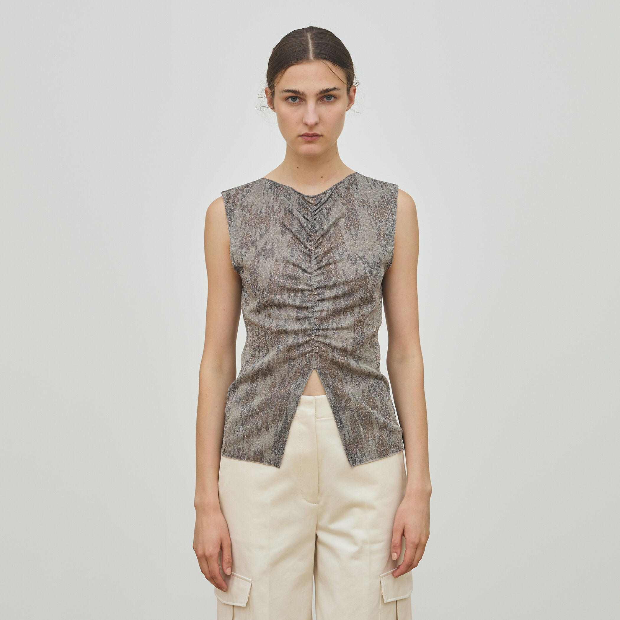 ソフトラメジャカード ノースリーブプルオーバー｜トゥモローランド