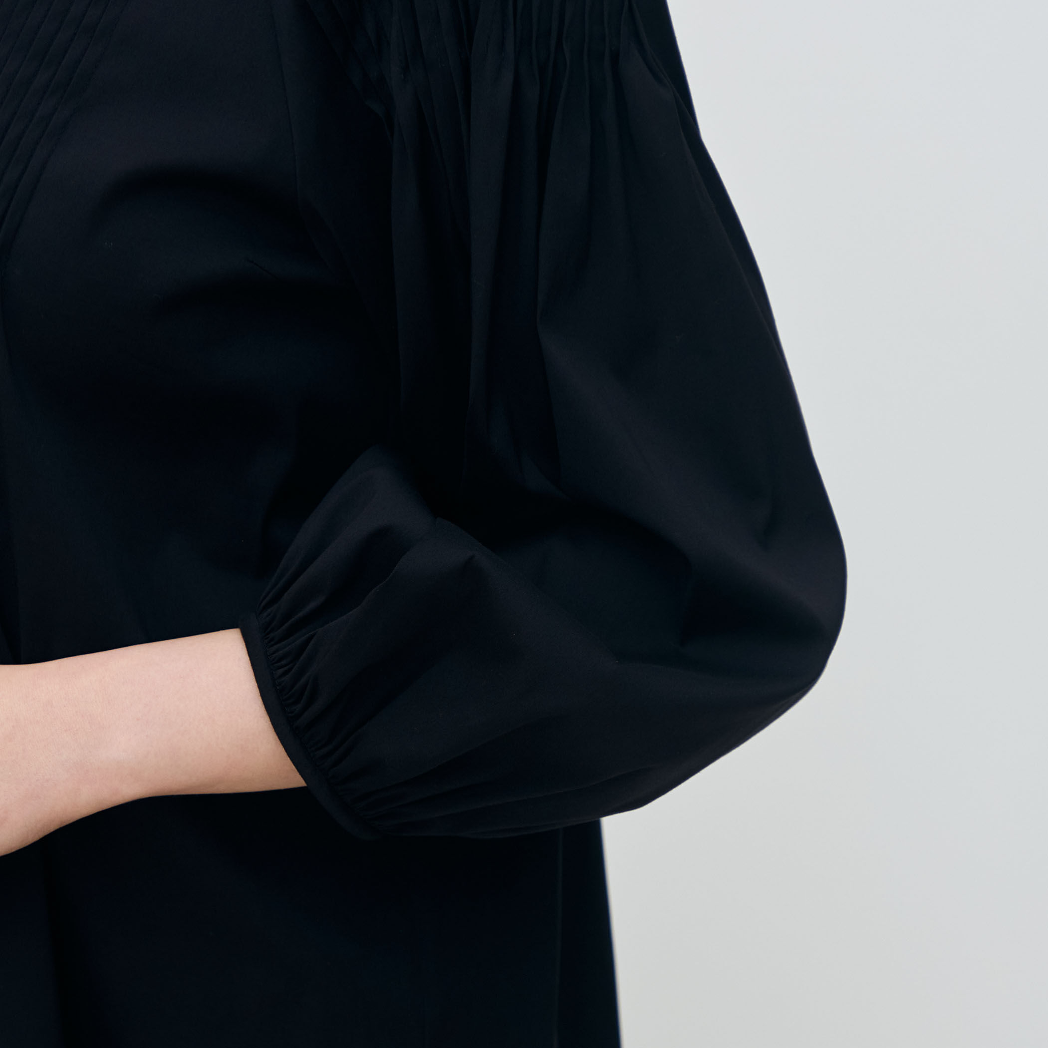 TOMORROWLAND 23aw ブロードピンタックシャツブラウス黒 綿 長袖 セール】 ストレッチブロード ピンタックブラウス （シャツ