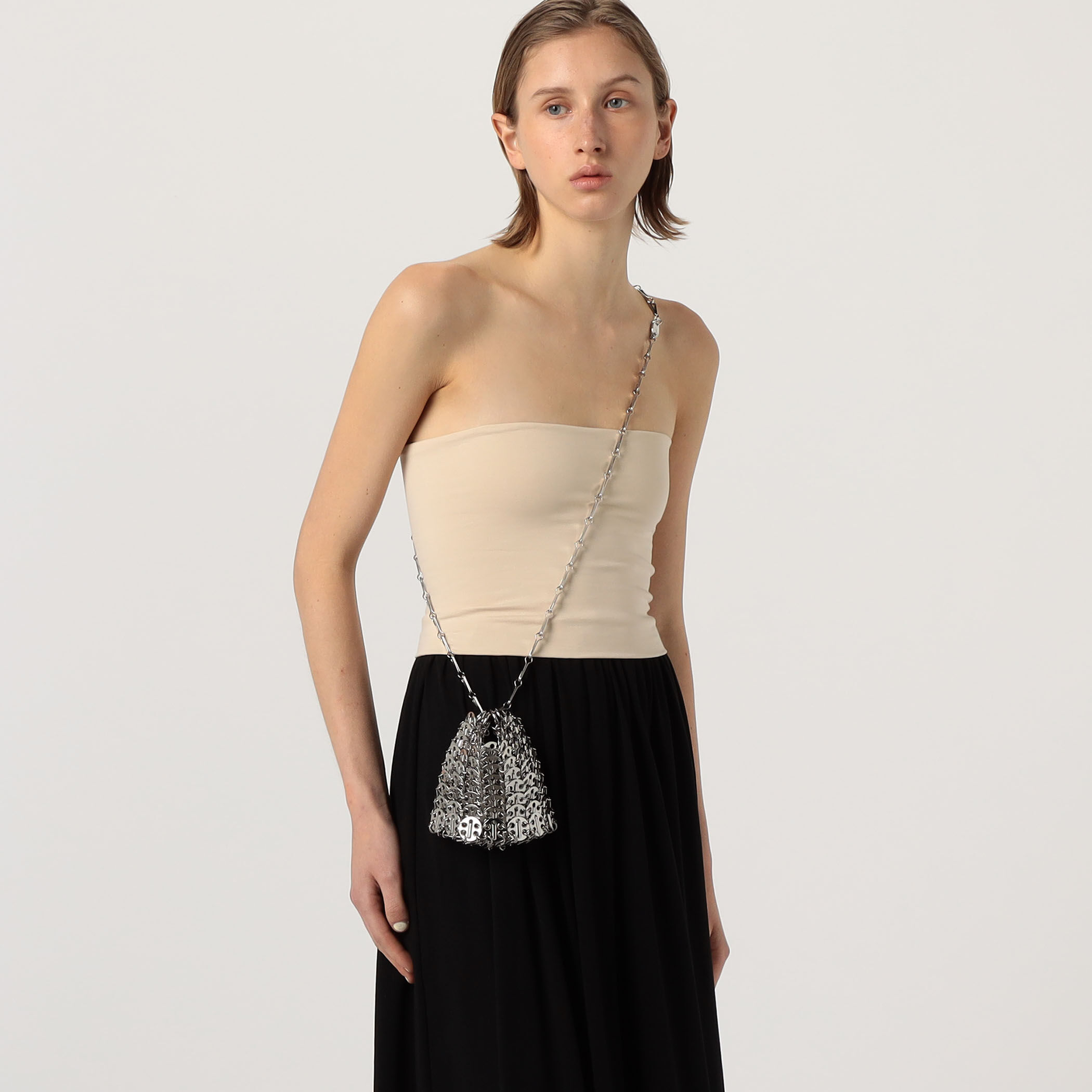 バッグ Rabanne 1969 nano gold Rabanne Debuts 18K Gold 1969 Nano Bag in Paris - Galerie