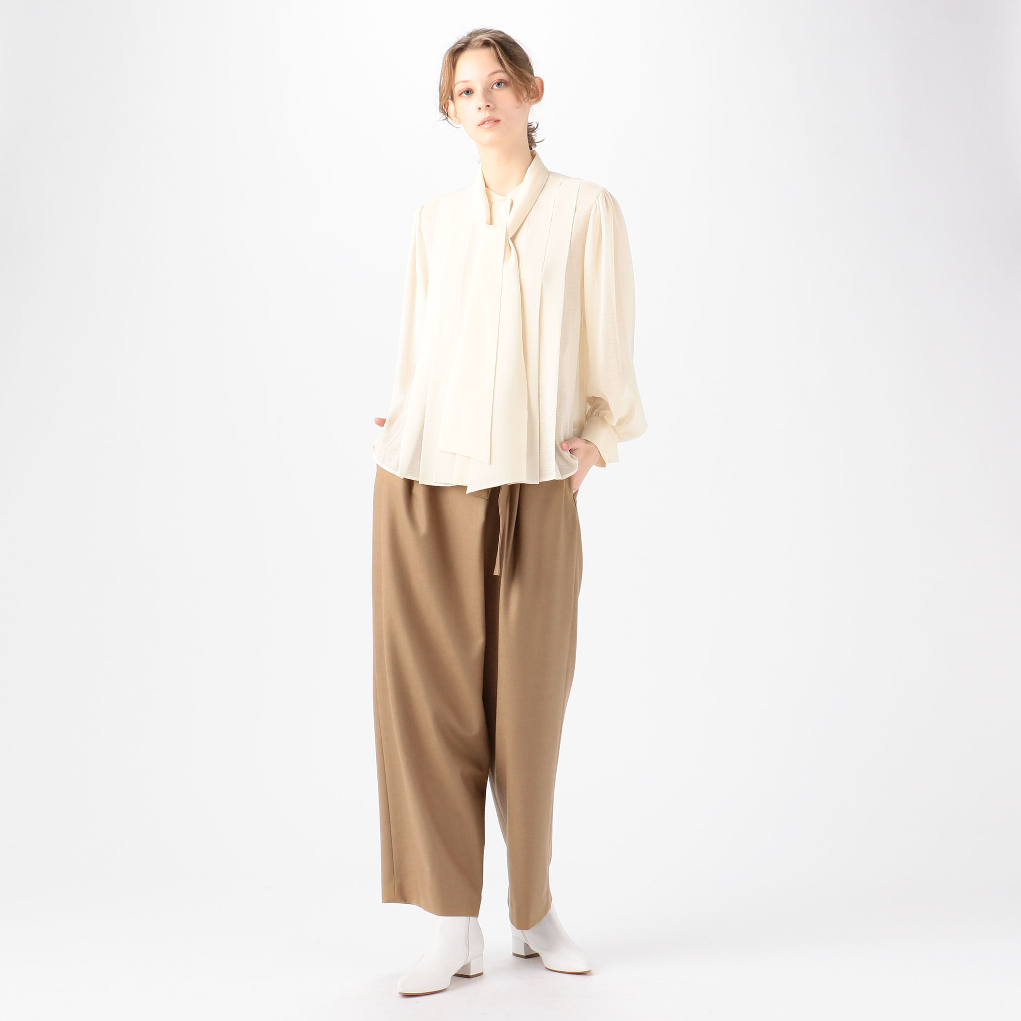 オジヤシフォン ボウタイブラウス｜トゥモローランド 公式通販