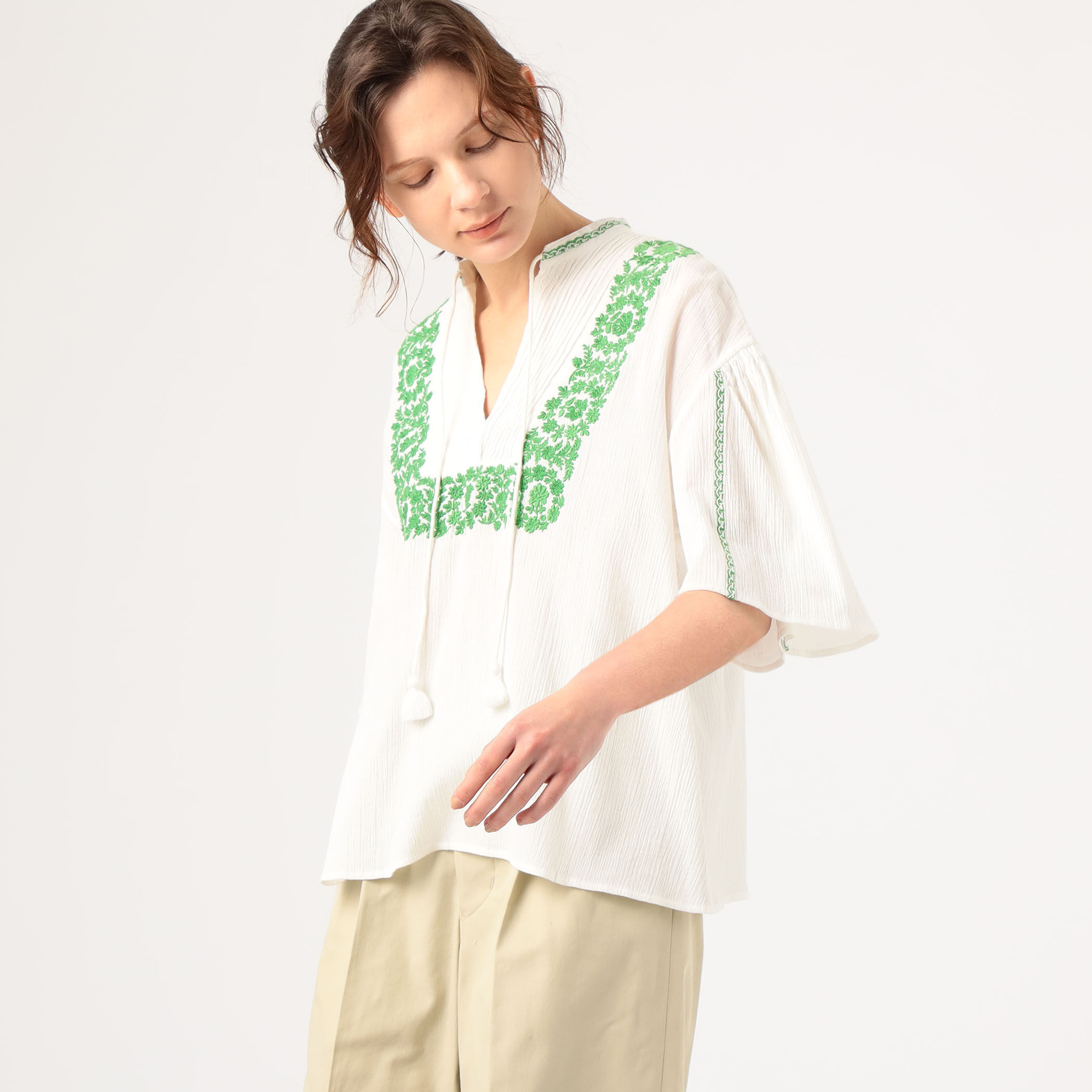 蘭太郎さま専用 新品未使用✨レリアン　23SS　刺繍×レースボリュームスリーブブ フォースメント Forcement ボリュームスリーブフラワー刺繍
