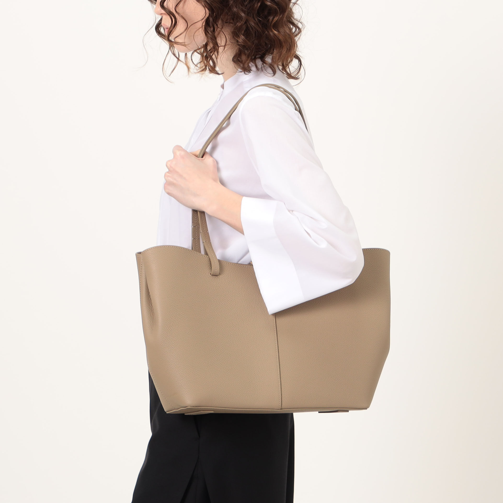 FEEL AND TASTE VELA L トートバッグ｜トゥモローランド 公式サイト
