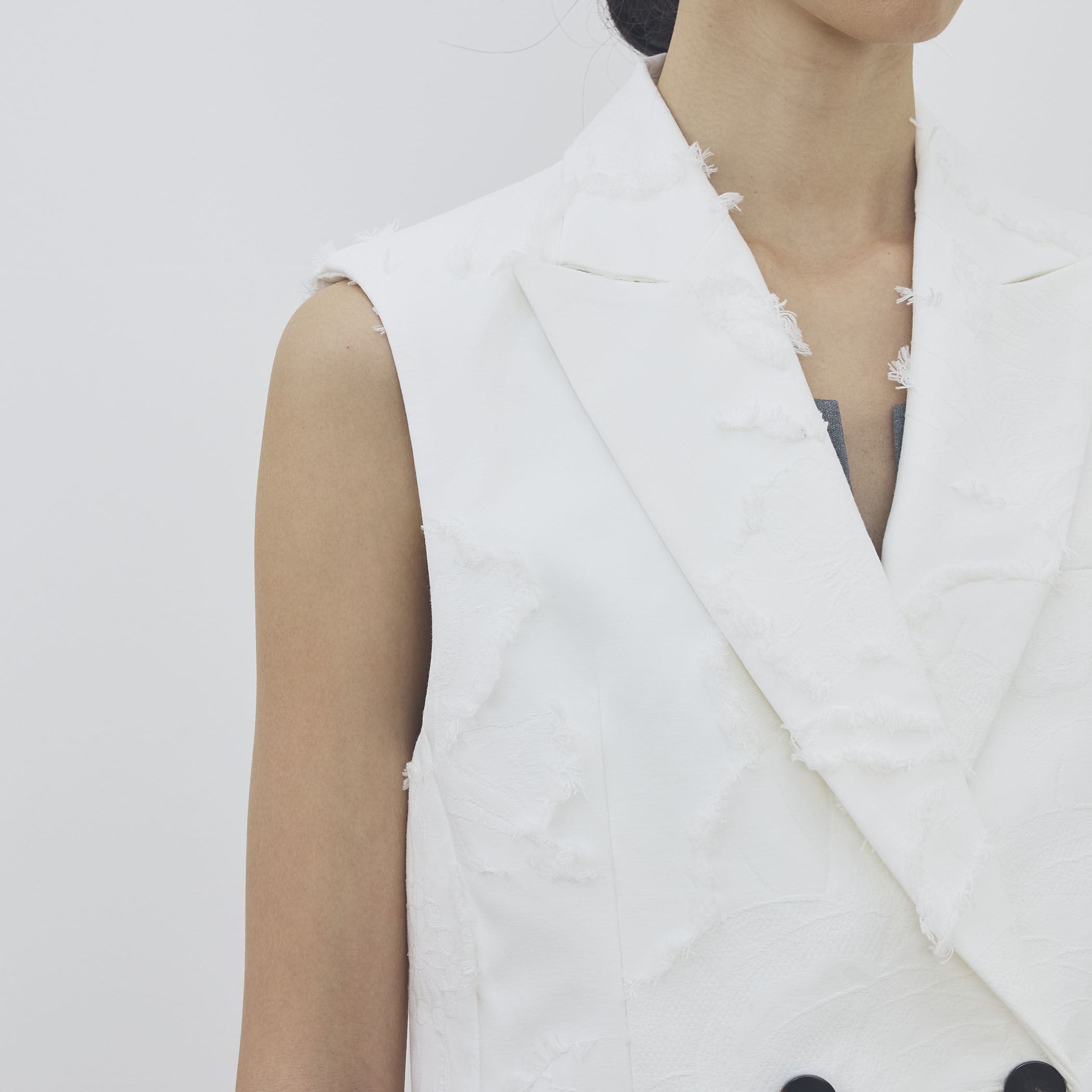 フリンジジャカード ピークドラペルジレ｜トゥモローランド 公式通販