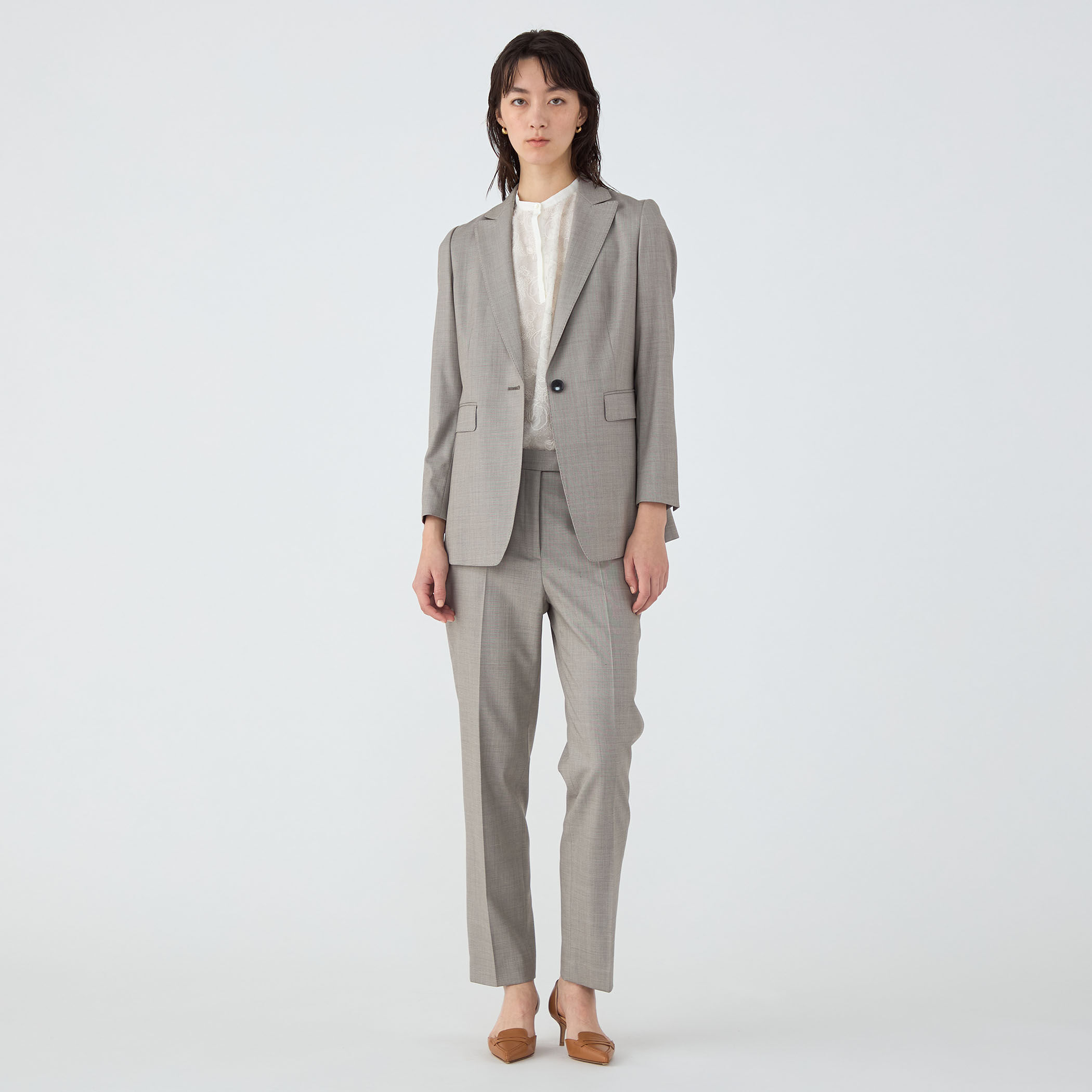 トゥモローランド　パンツスーツ　シルバー トゥモローランドパンツスーツシルバー