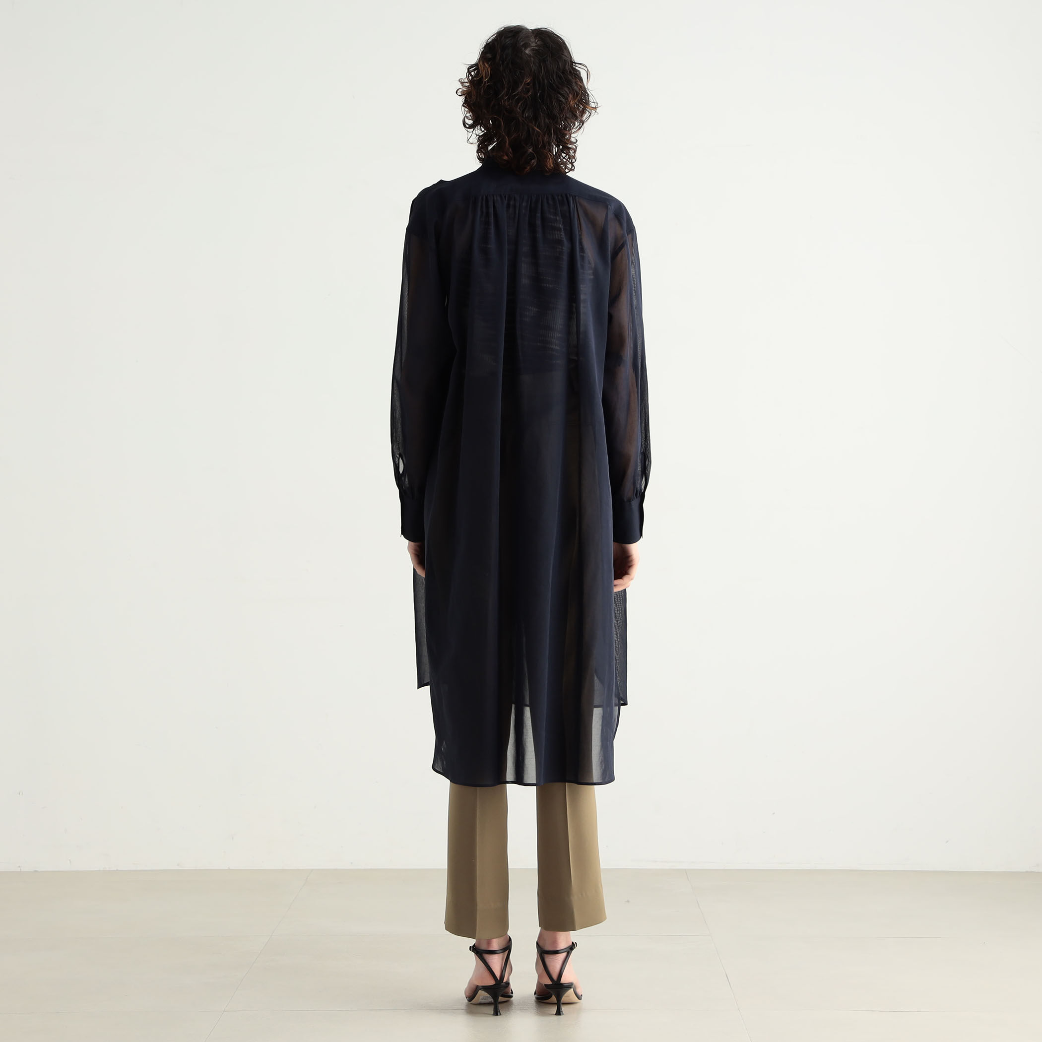 コットンボイル ボリュームシャツドレス｜トゥモローランド 公式通販