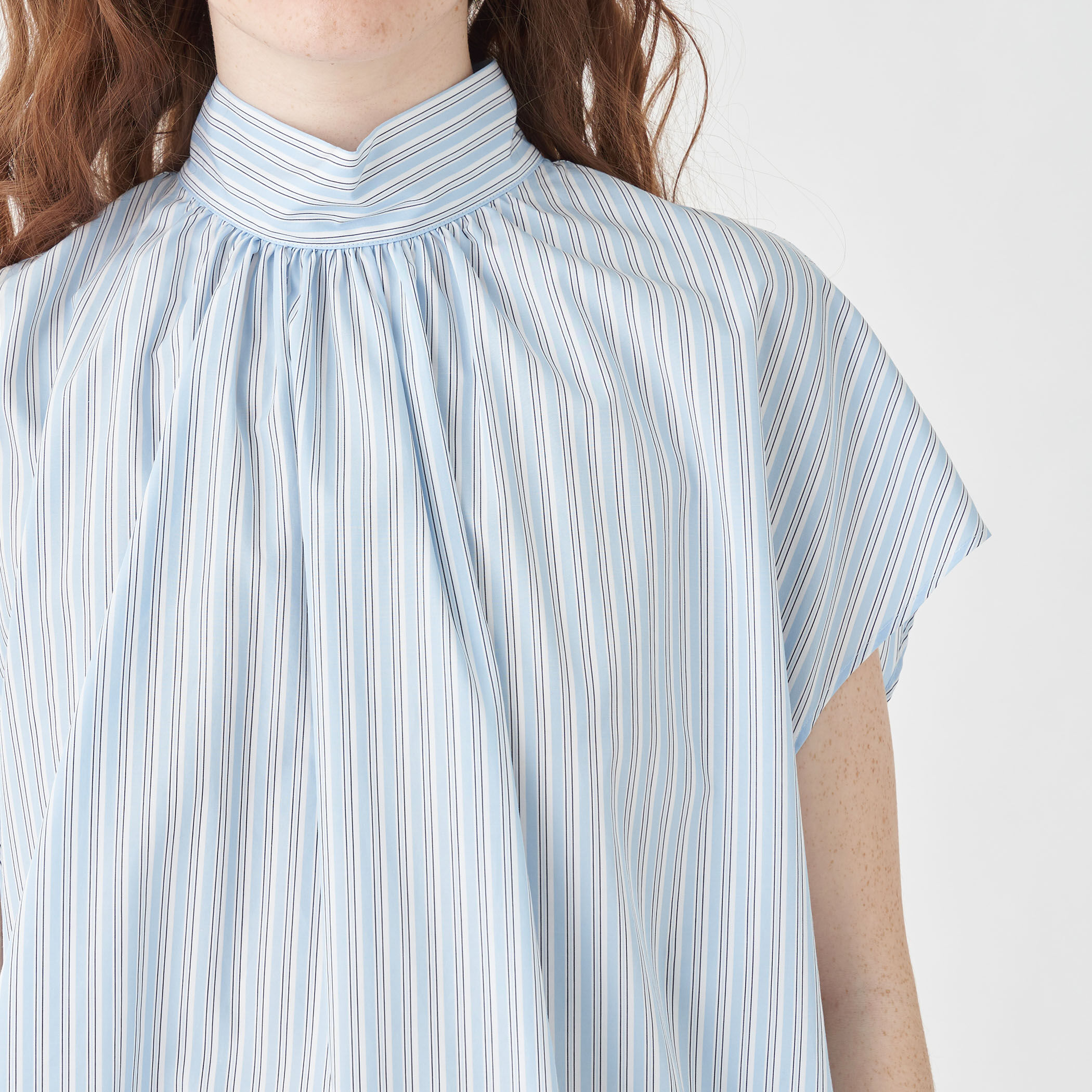 美品 マカフィー コットンブロード ハイネックシャツ 洗える ストライプ 36 美品 マカフィー コットンブロード ハイネックシャツ 洗える