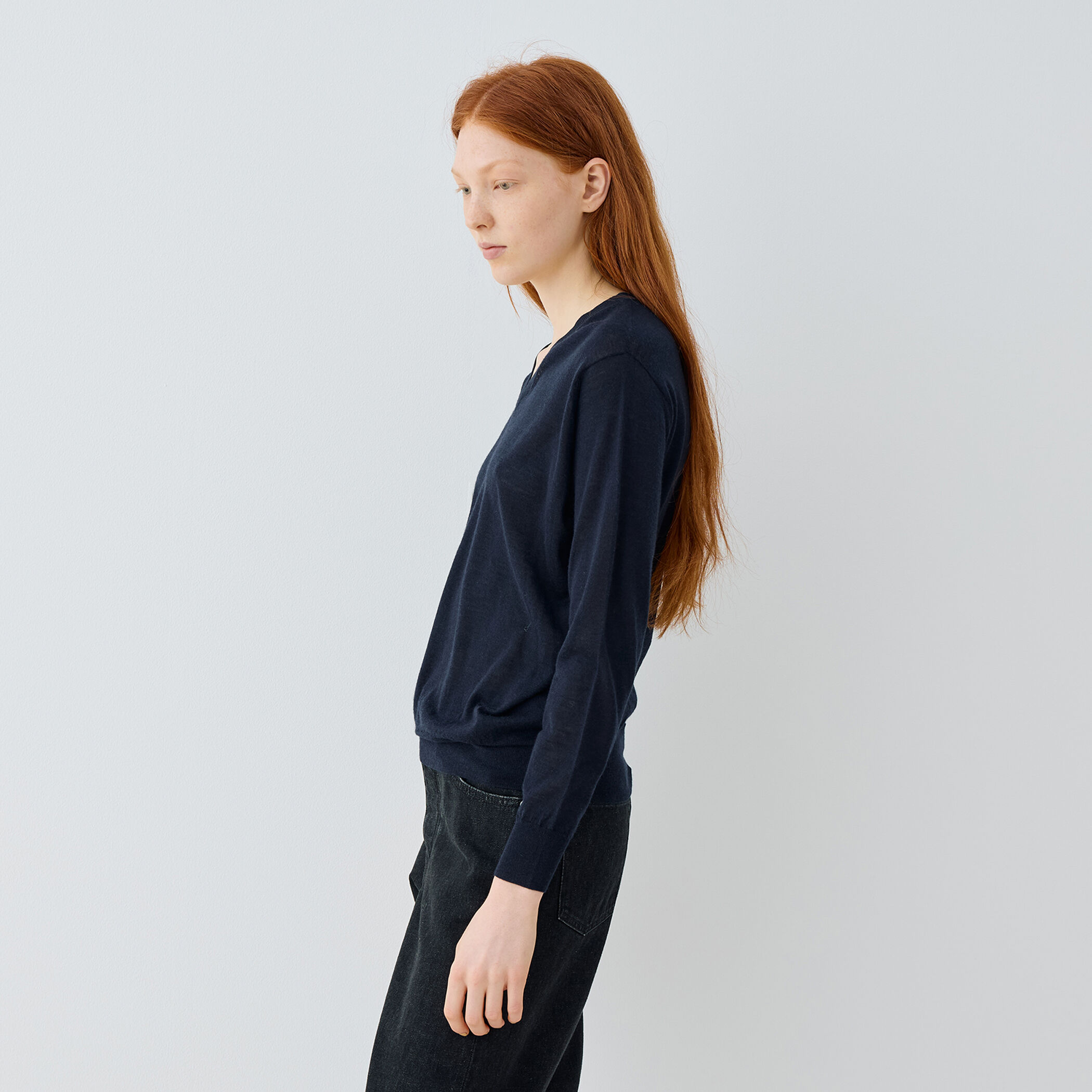 スコットランドカシミヤ Vネックニット | GALERIE VIE (Women