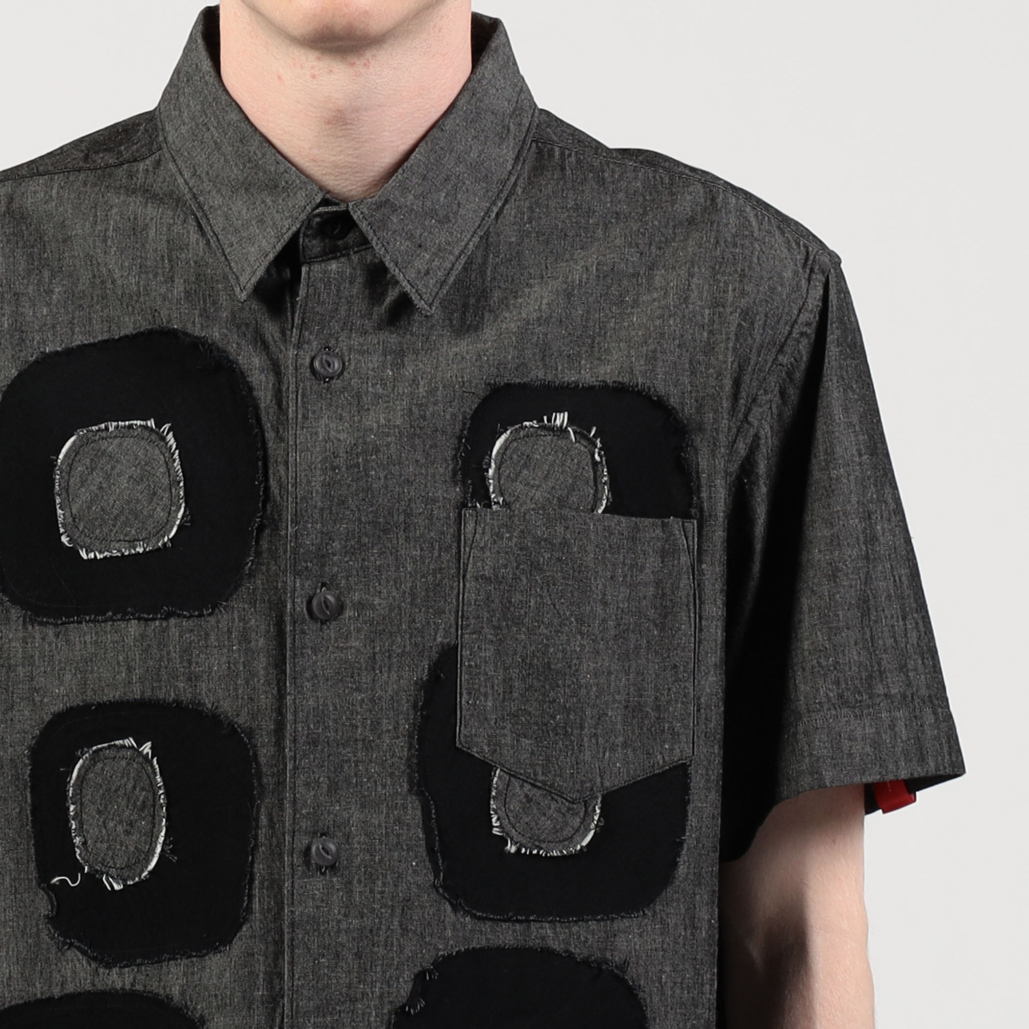 FUMITO GANRYU patc chambray shirt｜トゥモローランド 公式通販