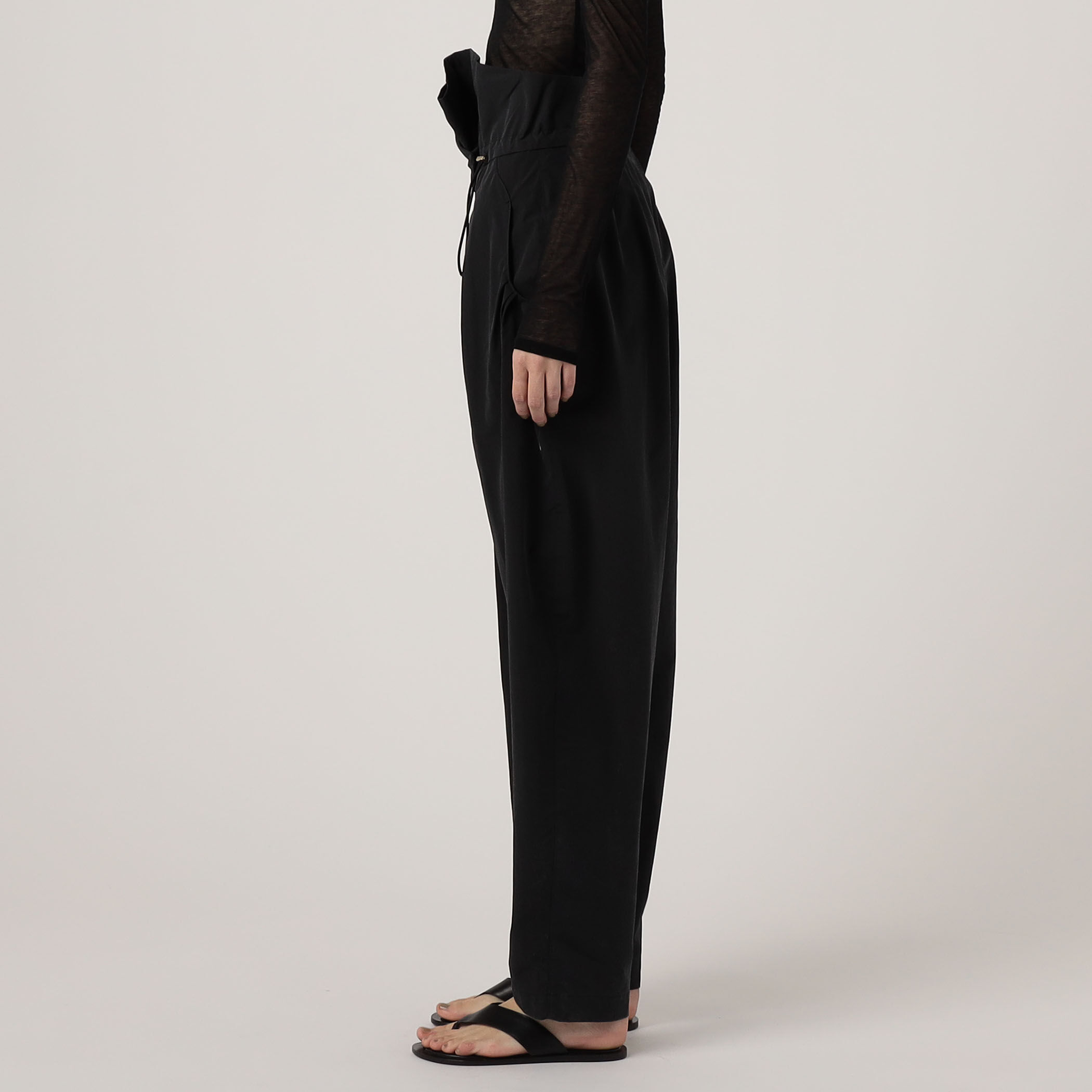 うまま Mame Kurogouchi マメクロゴウチ High Waisted Center Creased
