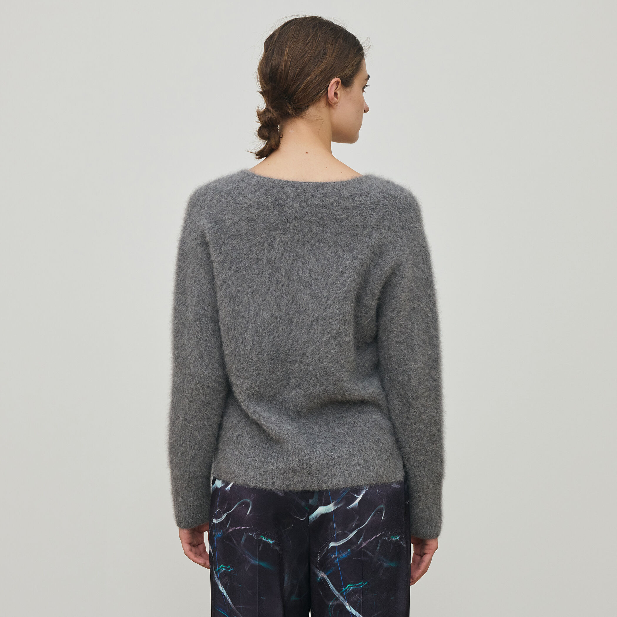 極美品★CADUNE｜定価3万 23AW カシミヤ フォックスＶニット グレー 洗える】カシミヤブレンド クルーネック ニット（ニット/セーター