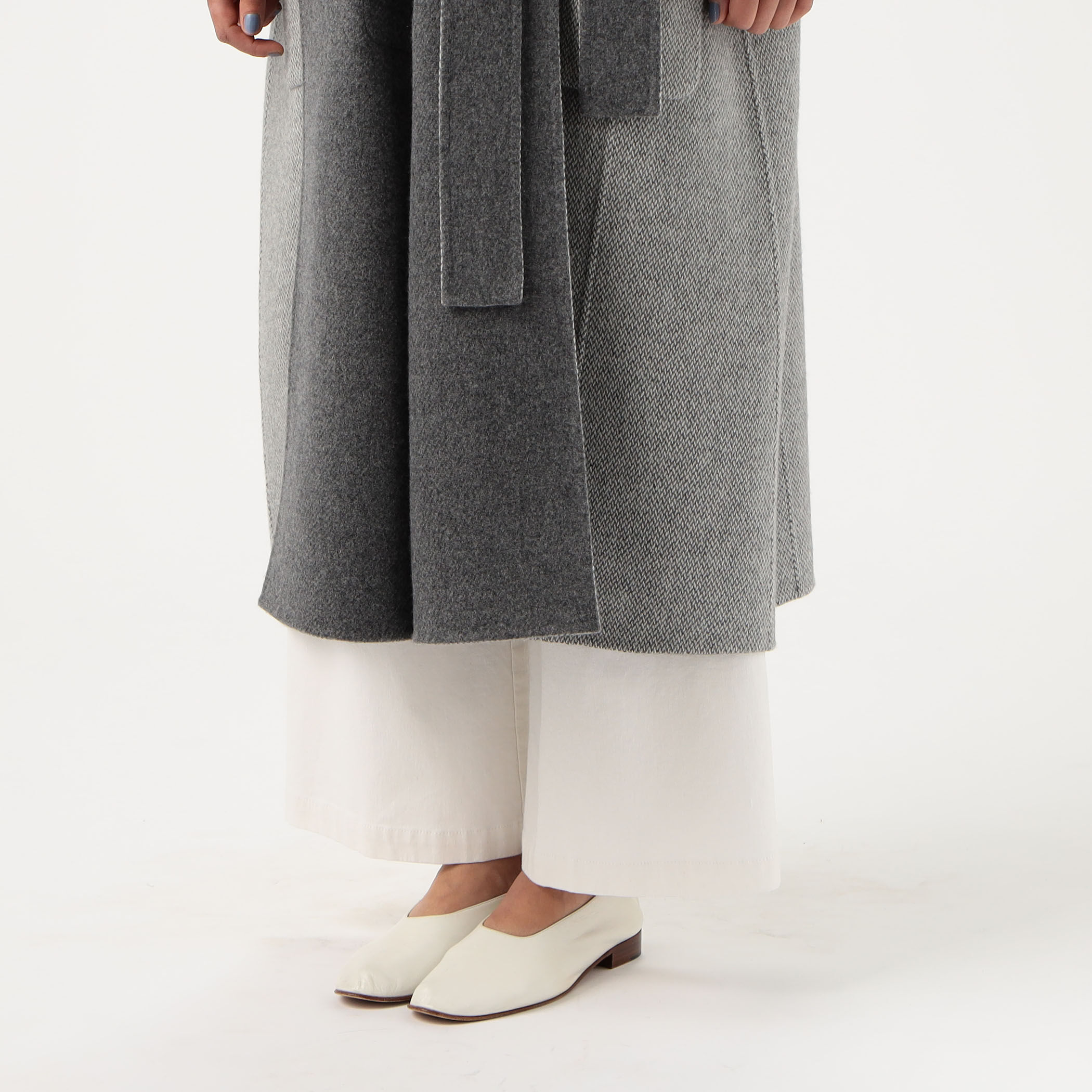 タスマニアウールダブルフェイス ノーカラーコート｜トゥモローランド