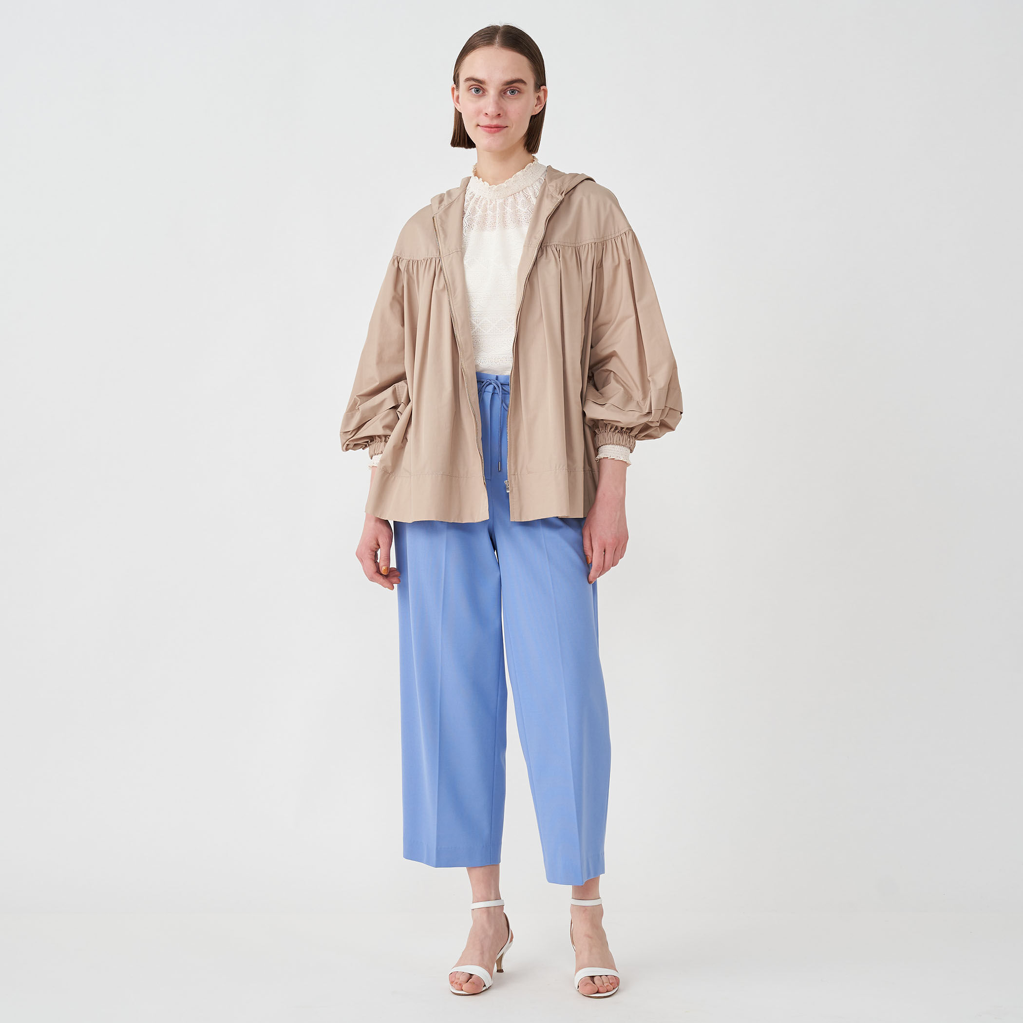 美品　Ballsey　ライトタフタ フーデッドショートコート　ベージュ　洗える Ballsey ライトタフタ フーデットショートコート | JEANSHOUSE