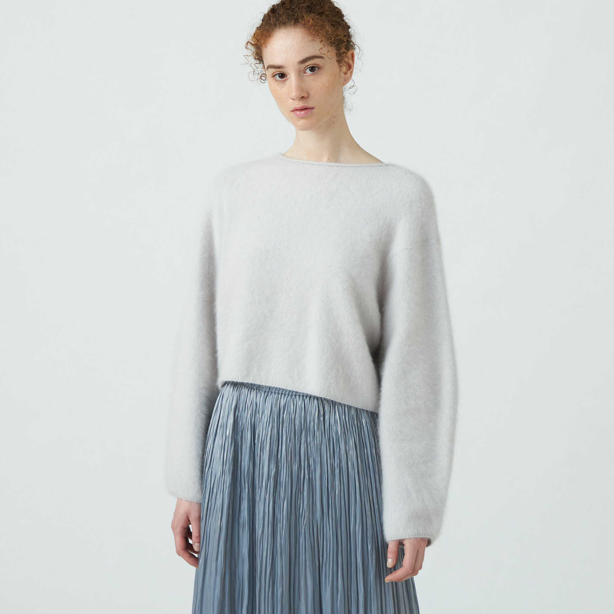 □フラッフィーヤーン ボートネックプルオーバー｜トゥモローランド 公式通販