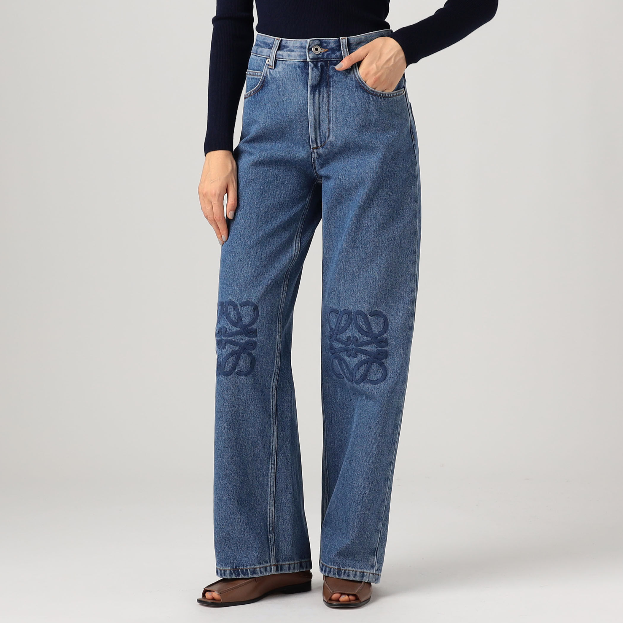 LOEWE ANAGRAM BAGGY JEANS｜トゥモローランド 公式サイト