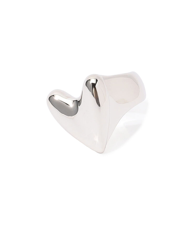 Otiumberg. Heart Ear Cuff