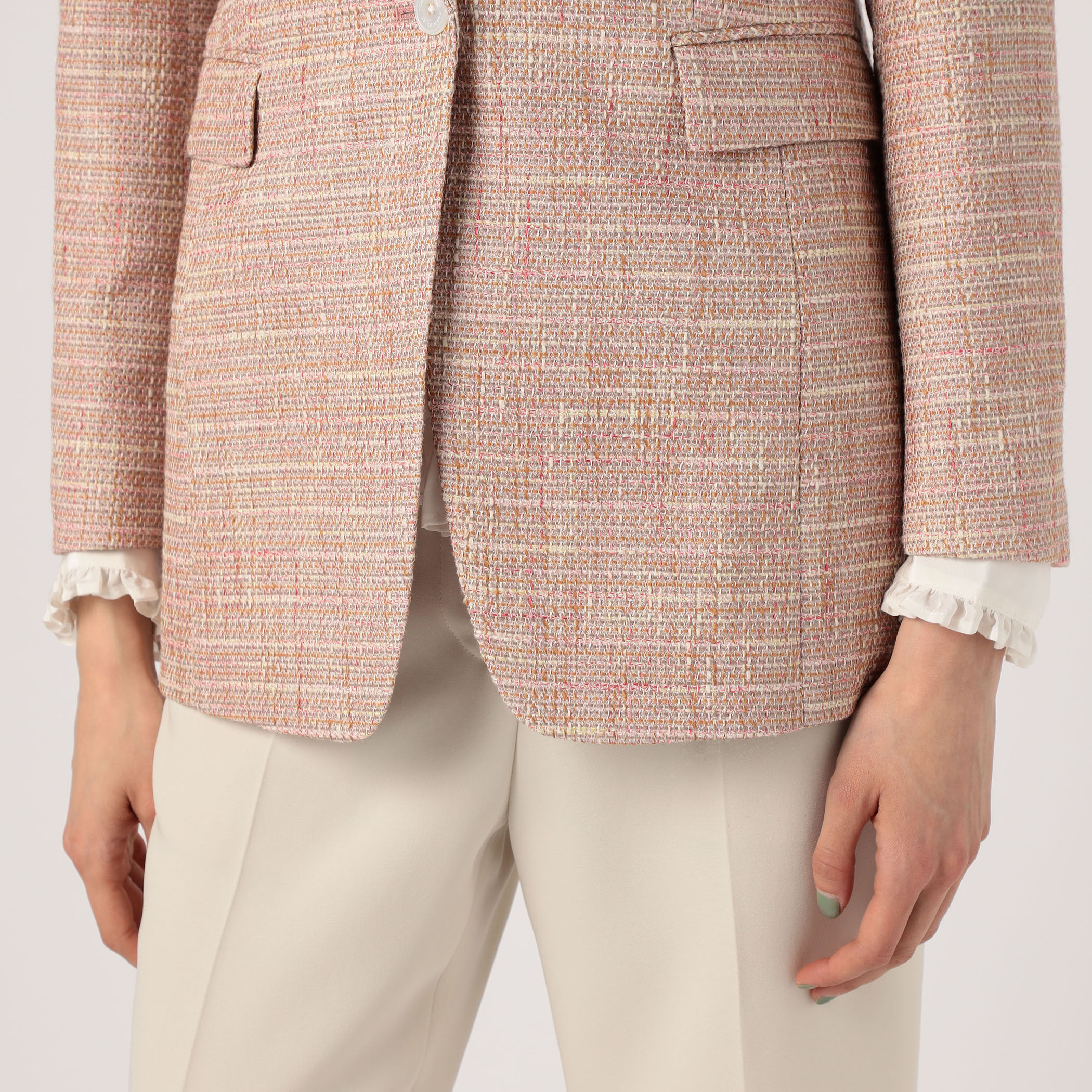 【極美品】TOMORROWLAND テーラードジャケット ピンク裏地 グレー S ファンシーテープ 1Bテーラードジャケット｜トゥモローランド 公式通販