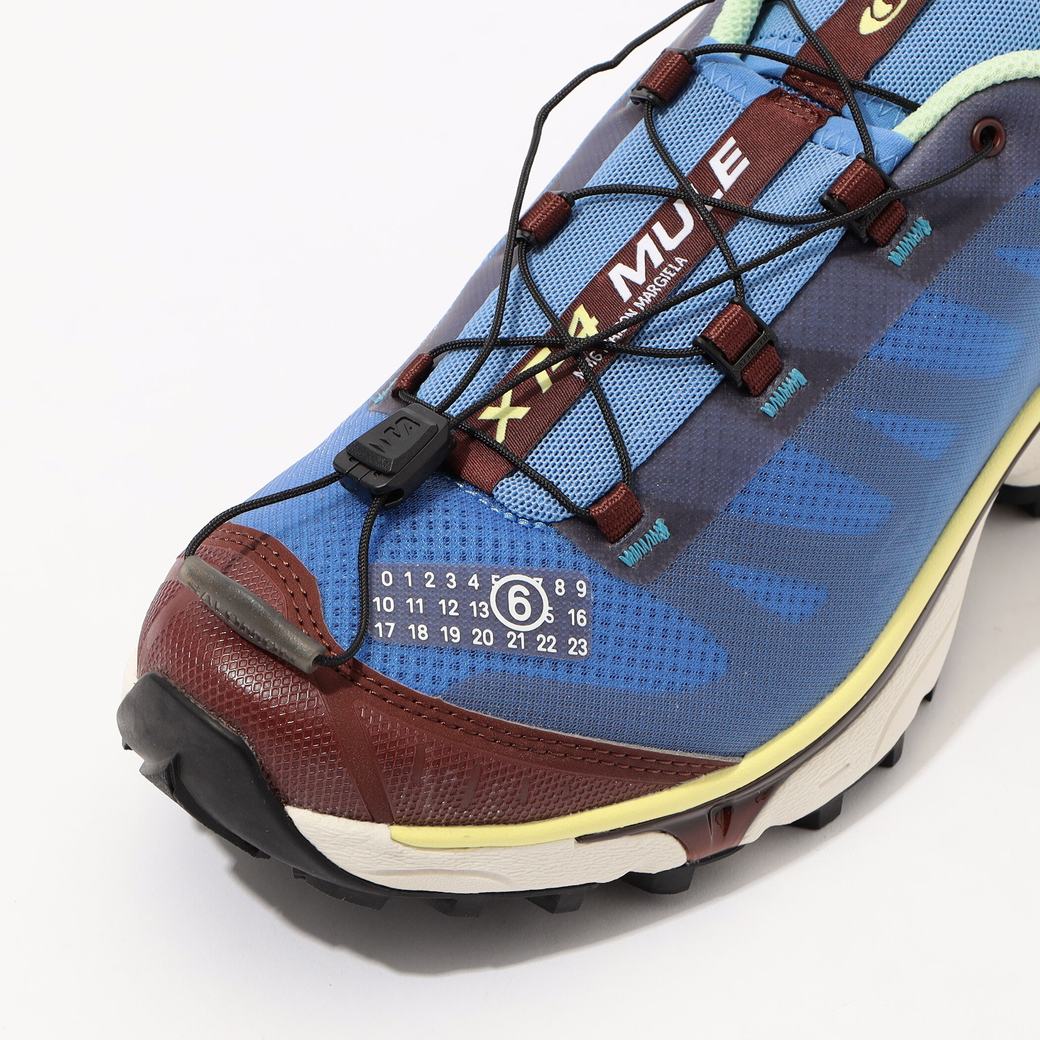 □MM6 × SALOMON ADVANCED XT MULE 4｜トゥモローランド 公式通販