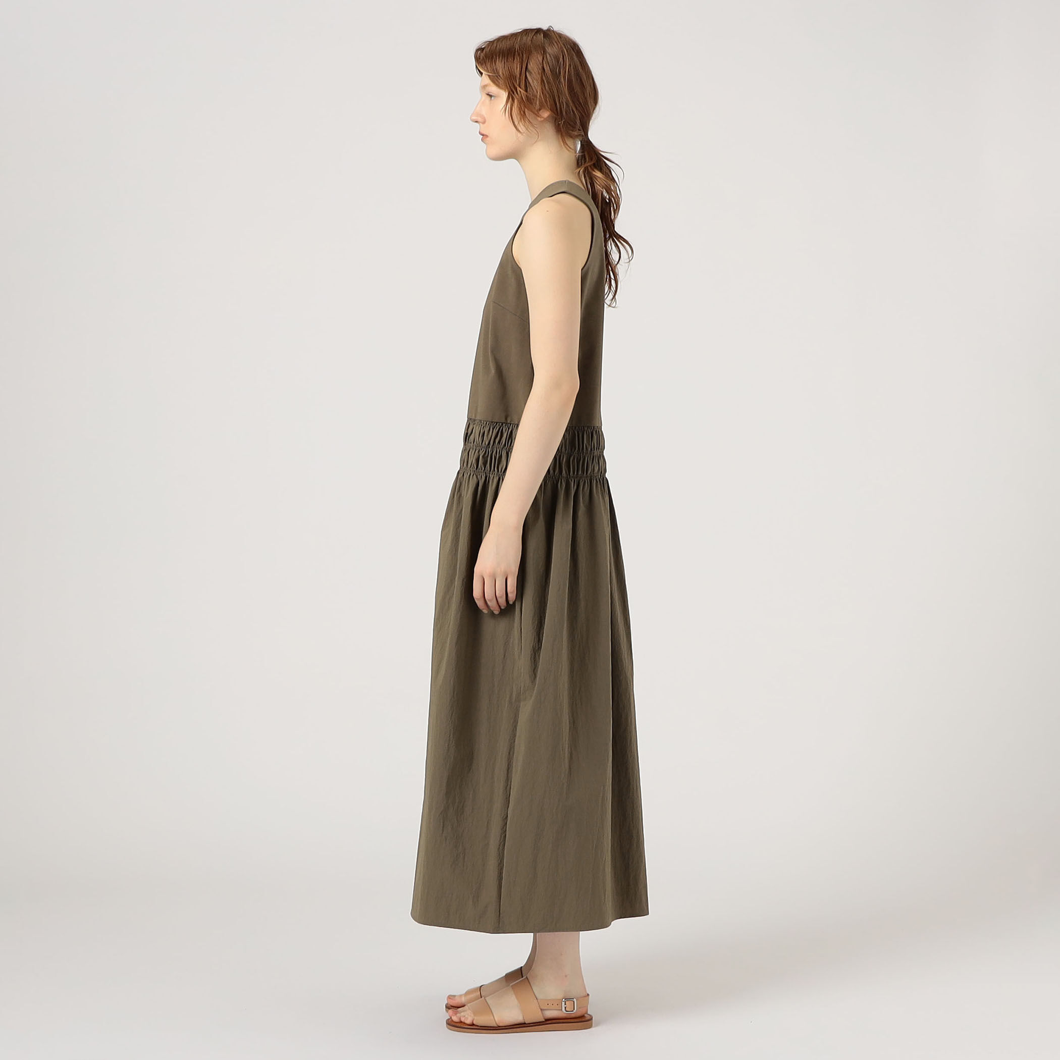 マテリアルコンビ ギャザーマキシワンピース｜トゥモローランド 公式通販