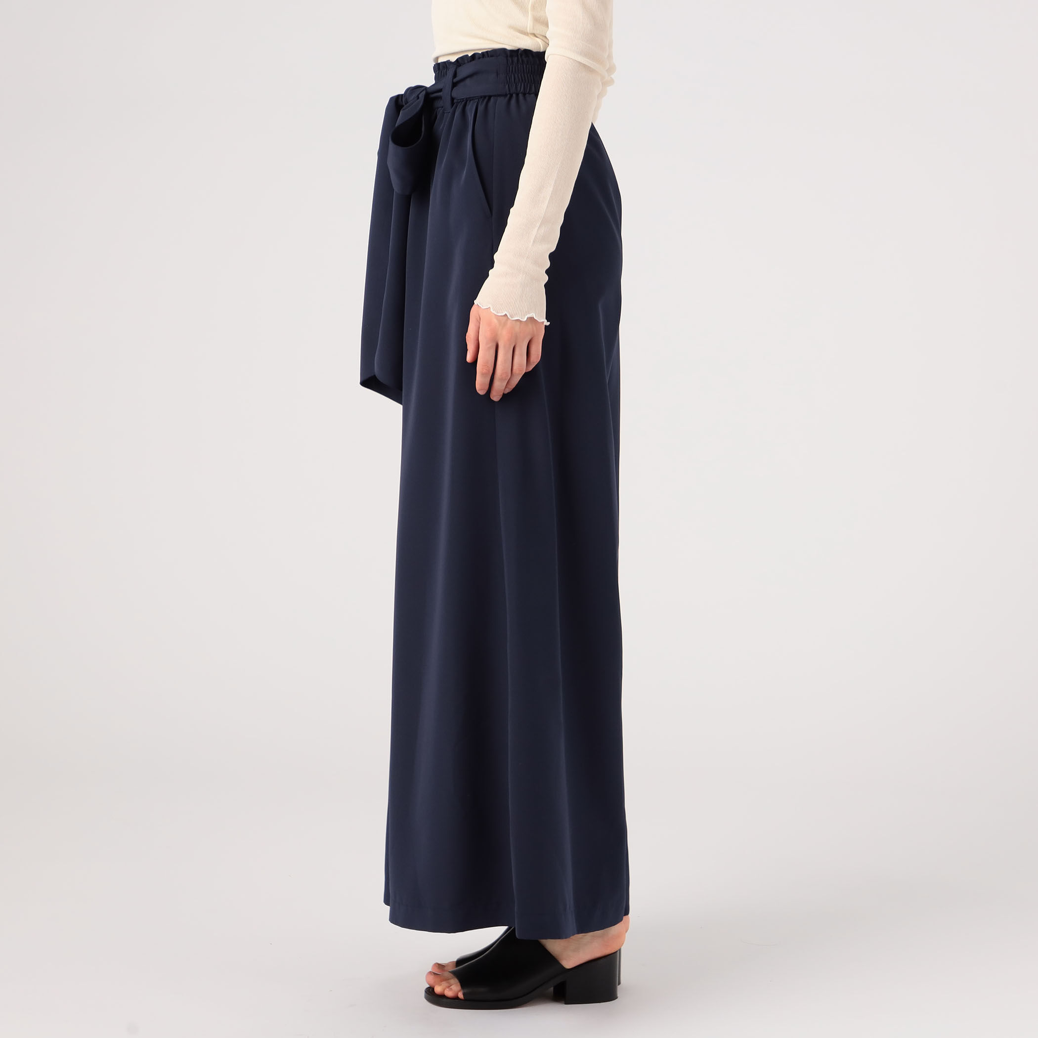 HYKE TAFFETA WIDE PANTS｜トゥモローランド 公式通販