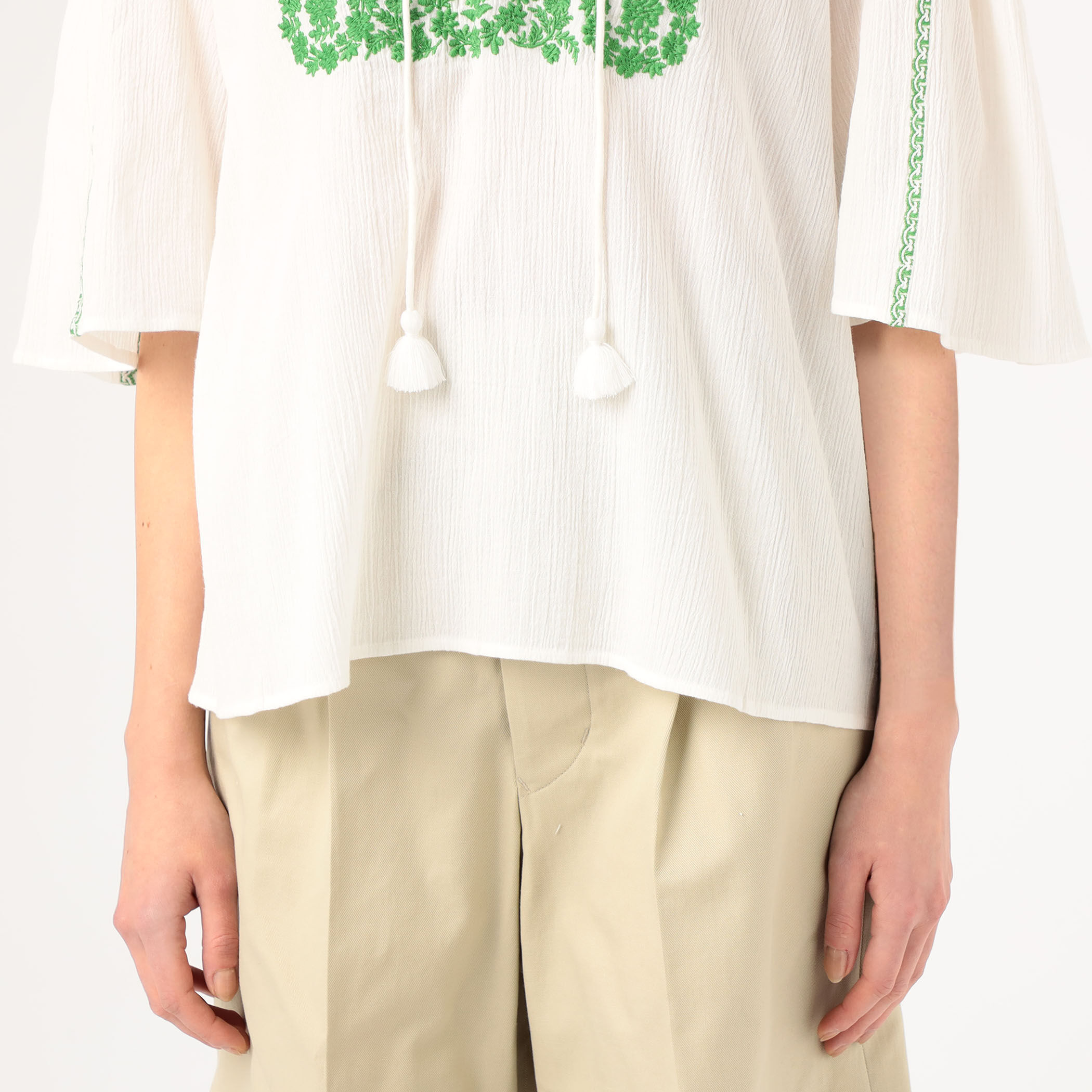 ☆SOULEIADO/EMBROIDERY ボリュームスリーブブラウス SOULEIADO（ソレイアード）の「EMBROIDERY ボリュームスリーブ