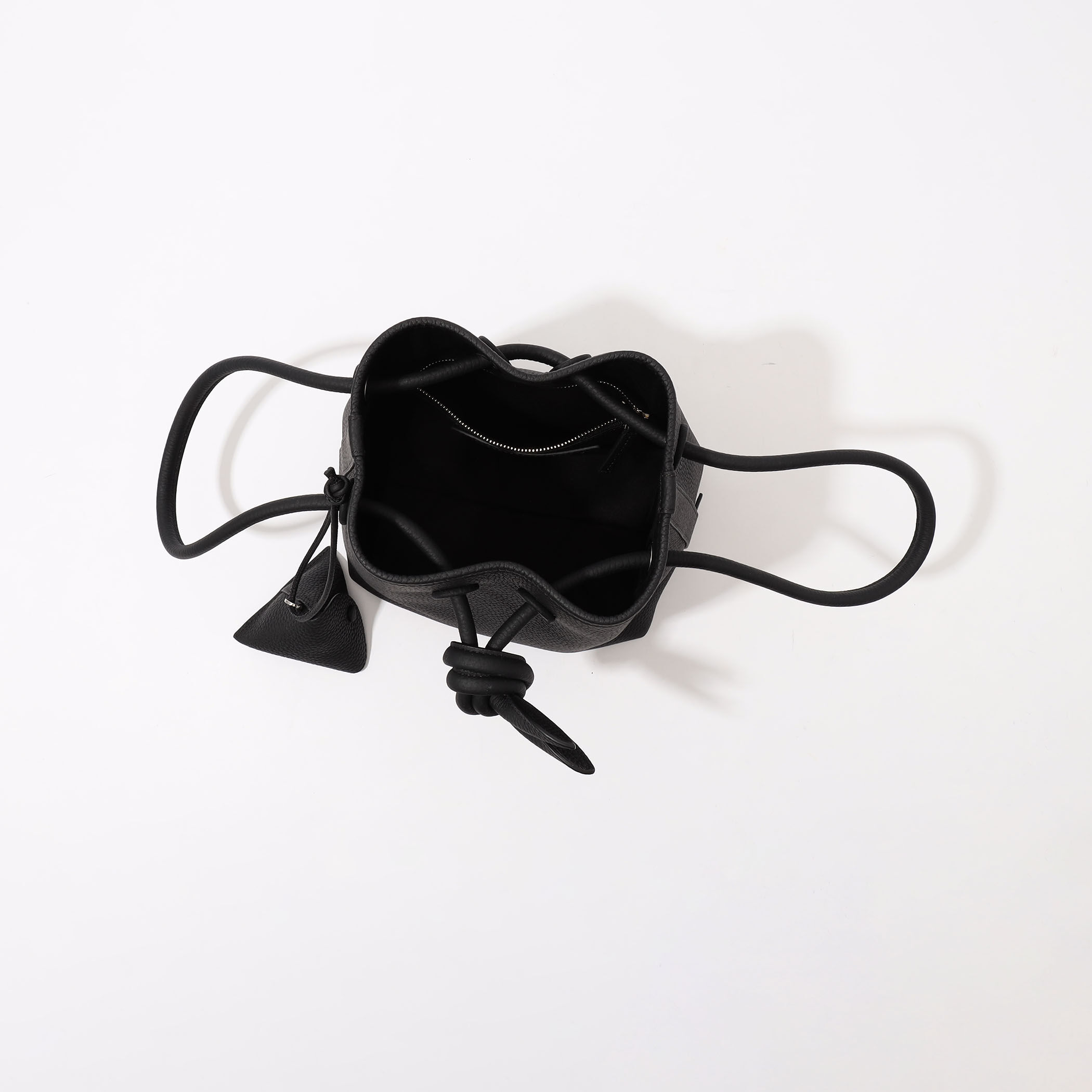 別注】VASIC BOND MINI CHARM バッグ｜トゥモローランド 公式通販