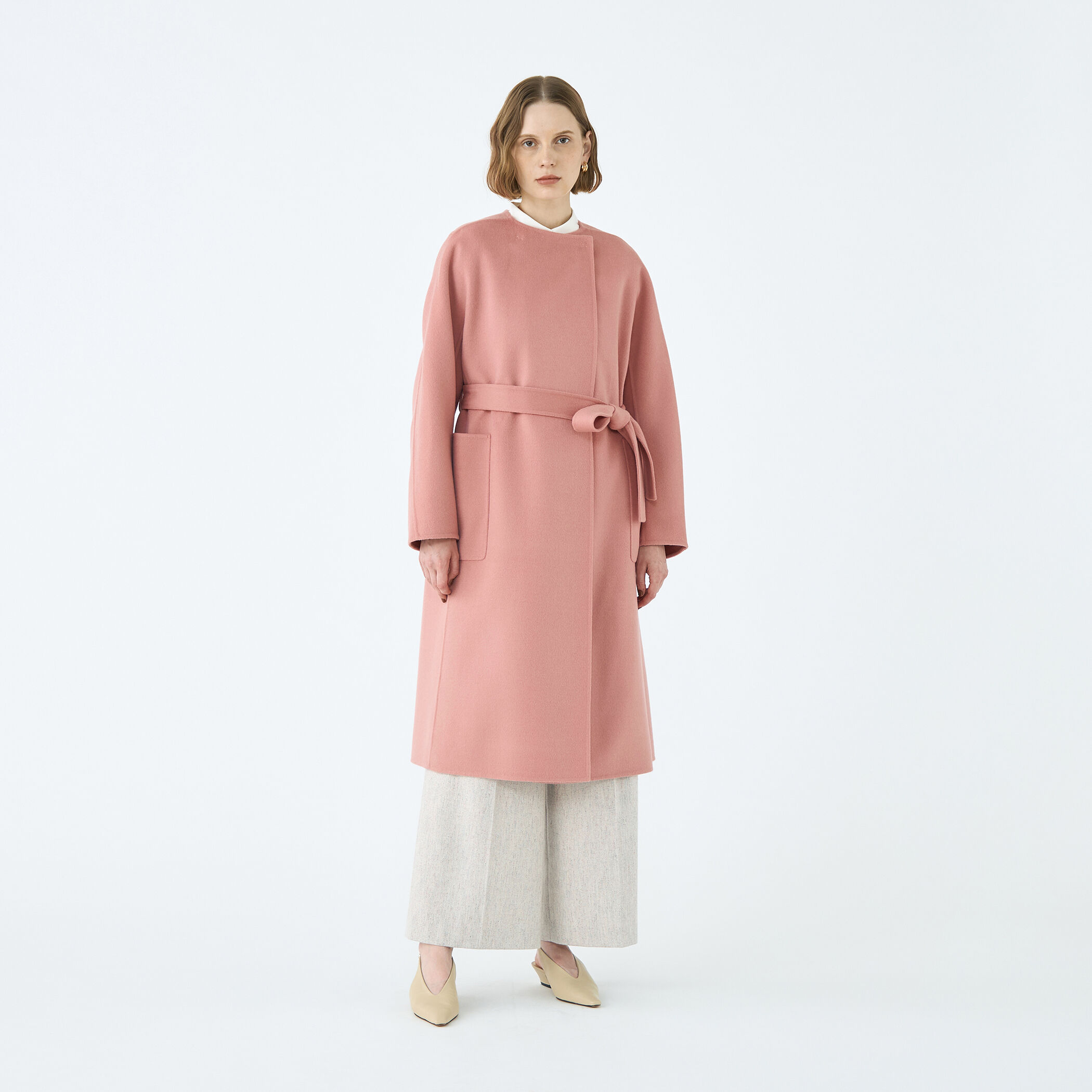 プレミアムウールリバー ノーカラーコート｜トゥモローランド