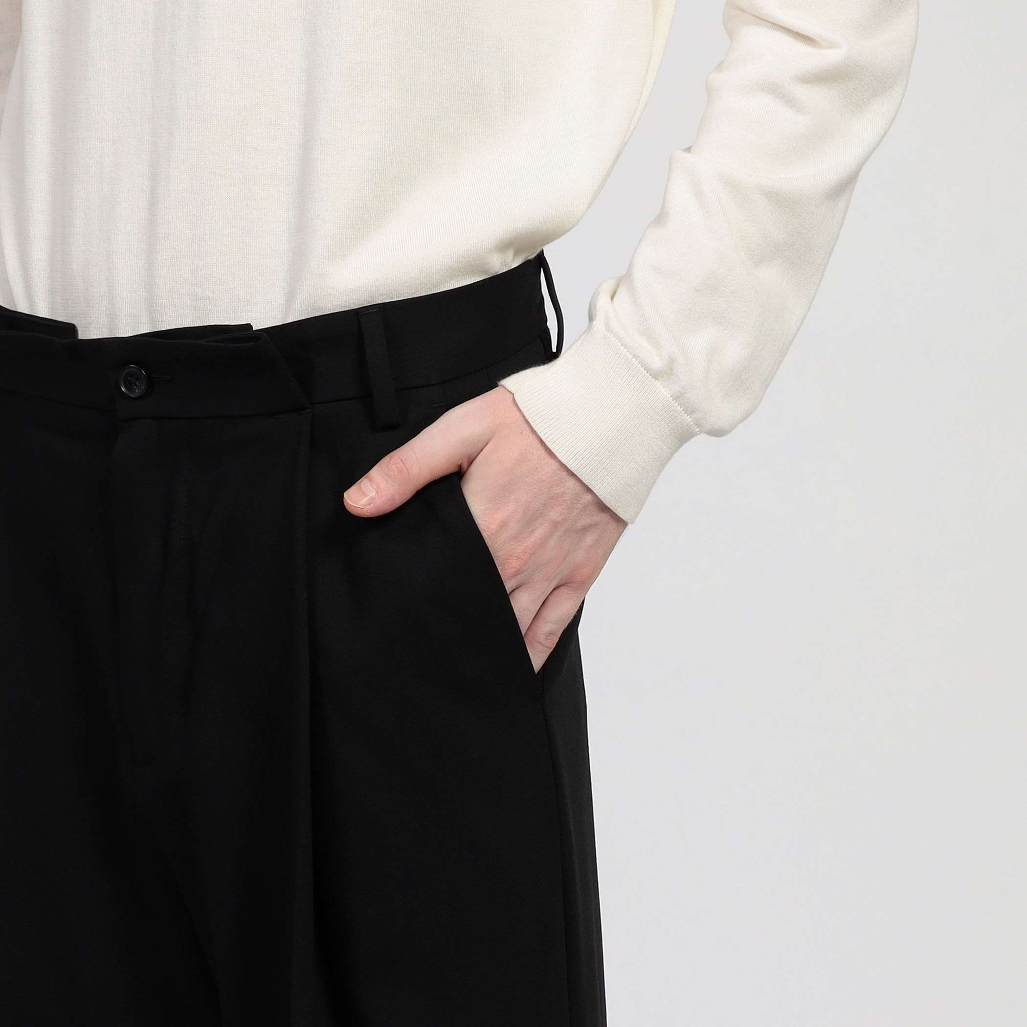 entire studios WIDE PLEATED トラウザーパンツ