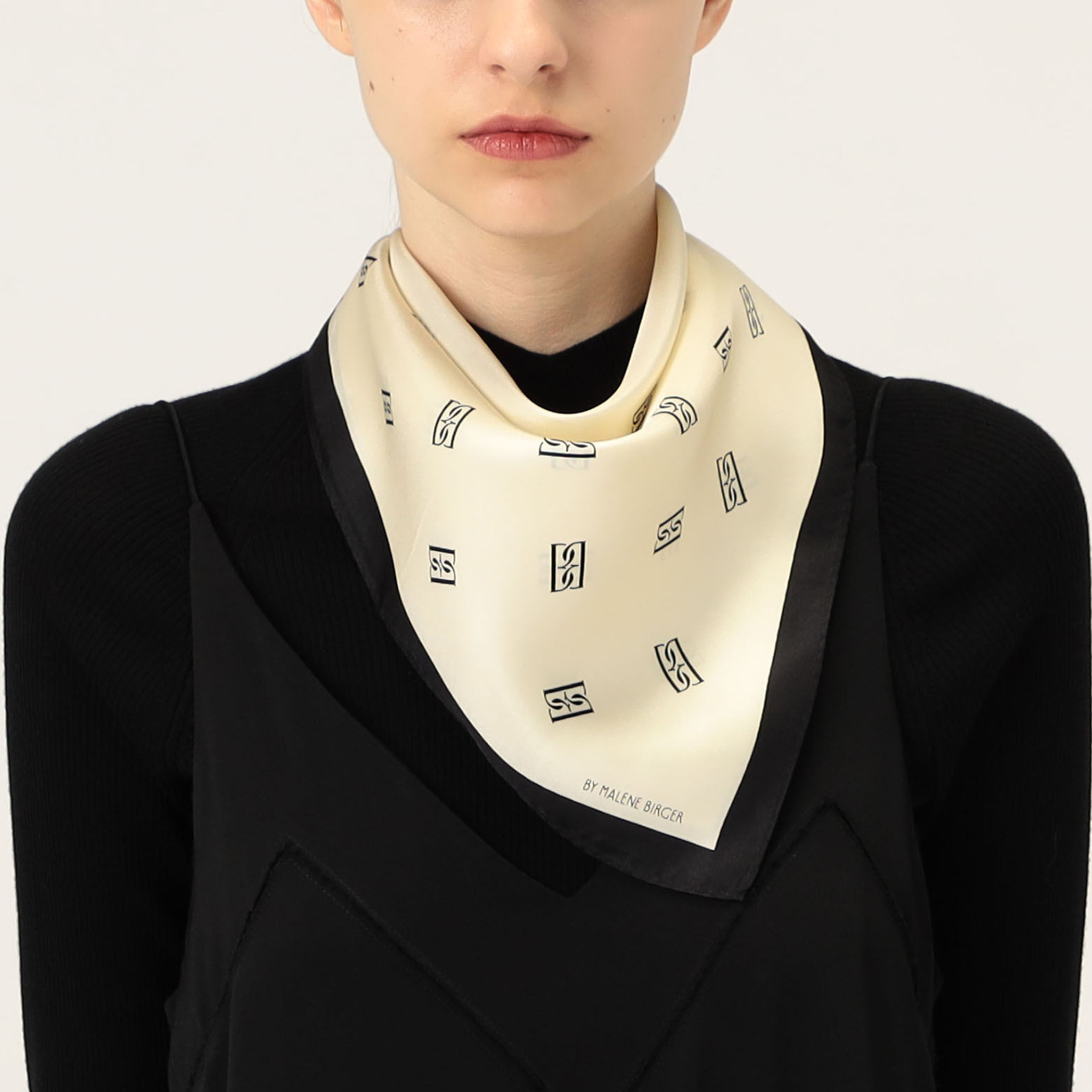 BY MALENE BIRGER MONNIS スカーフ｜トゥモローランド 公式通販