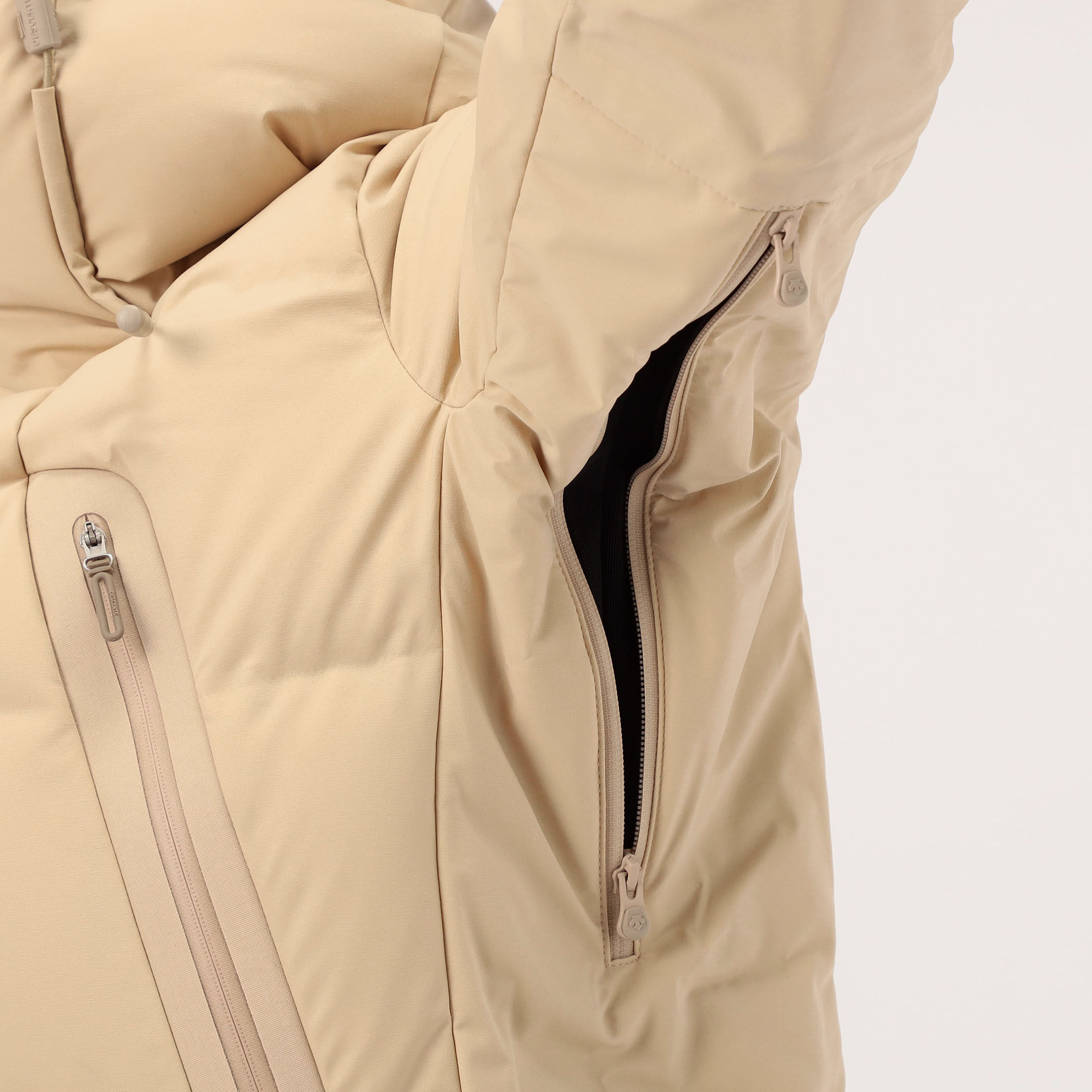 DESCENTE ダウンコート ダウンジャケット MOUNTAINEER-L